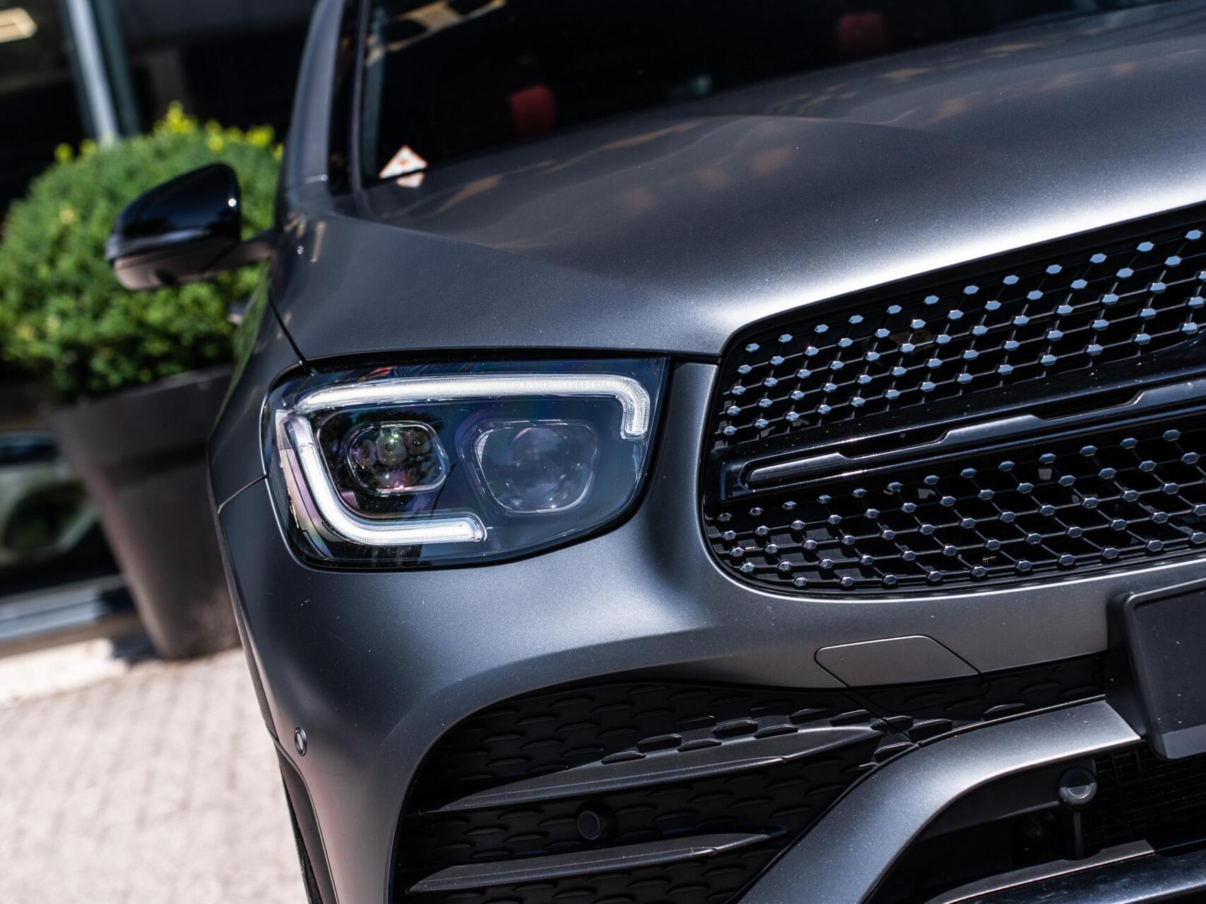 Foto van Mercedes-Benz GLC 300 E 4Matic
