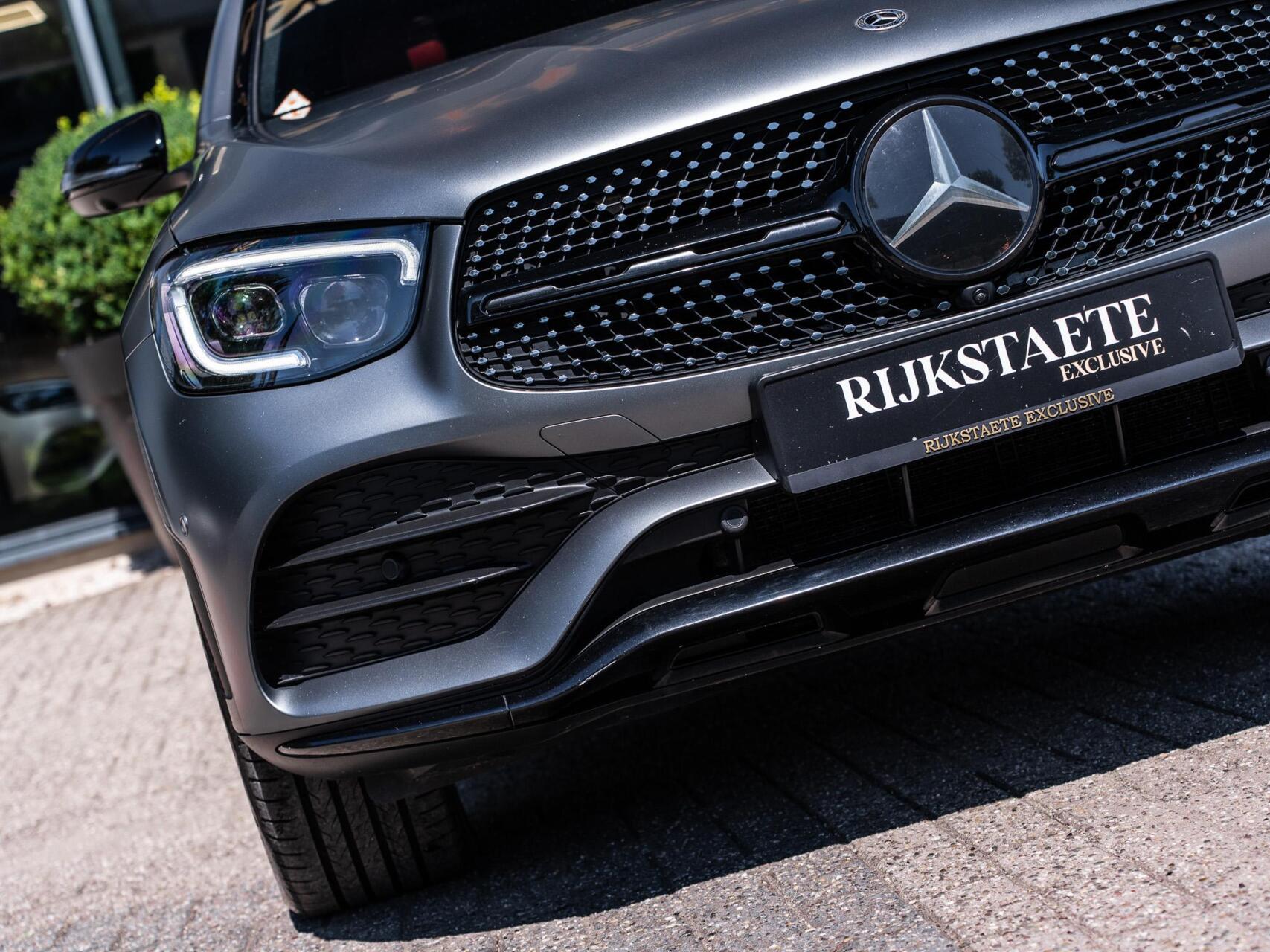 Foto van Mercedes-Benz GLC 300 E 4Matic