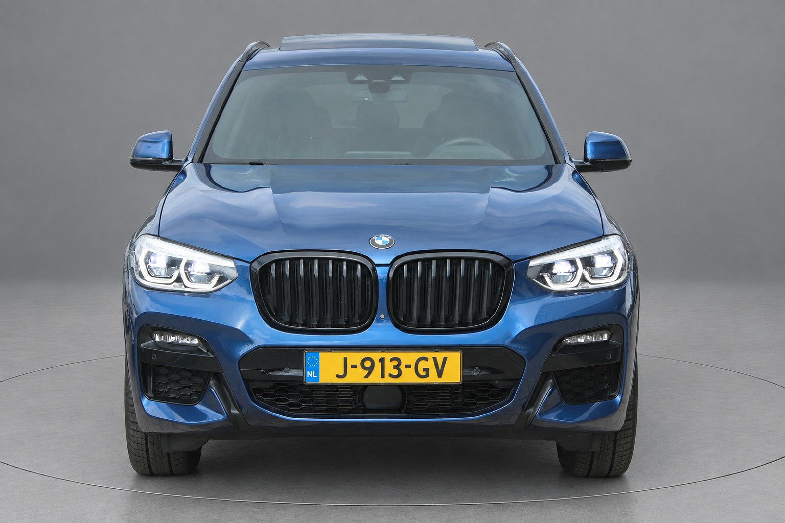 Foto van BMW X3 Xdrive30e