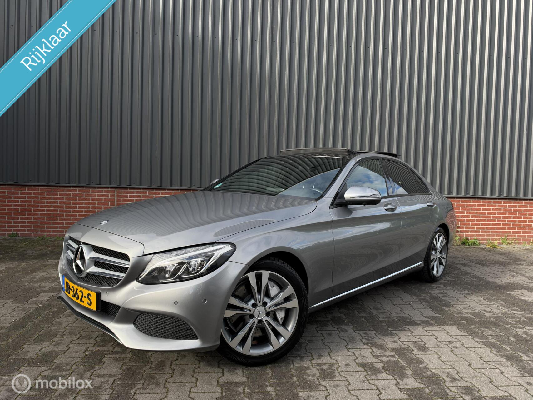 Mercedes-Benz C 350 E C350 e Panorama Leder Burmester Memory Led Luchtvering EL Trekhaak 2015 - voorkant