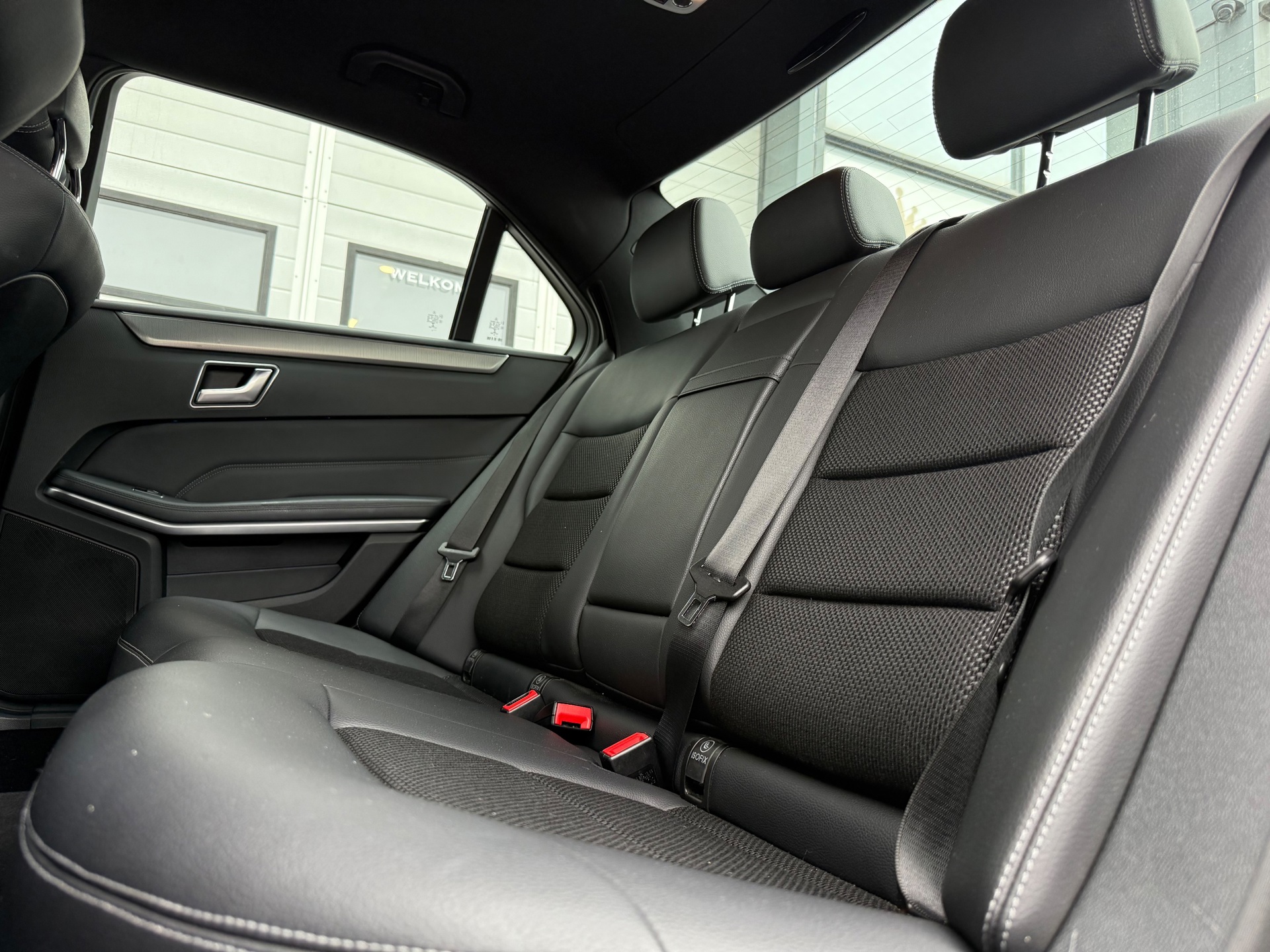 Foto van Mercedes-Benz E 200