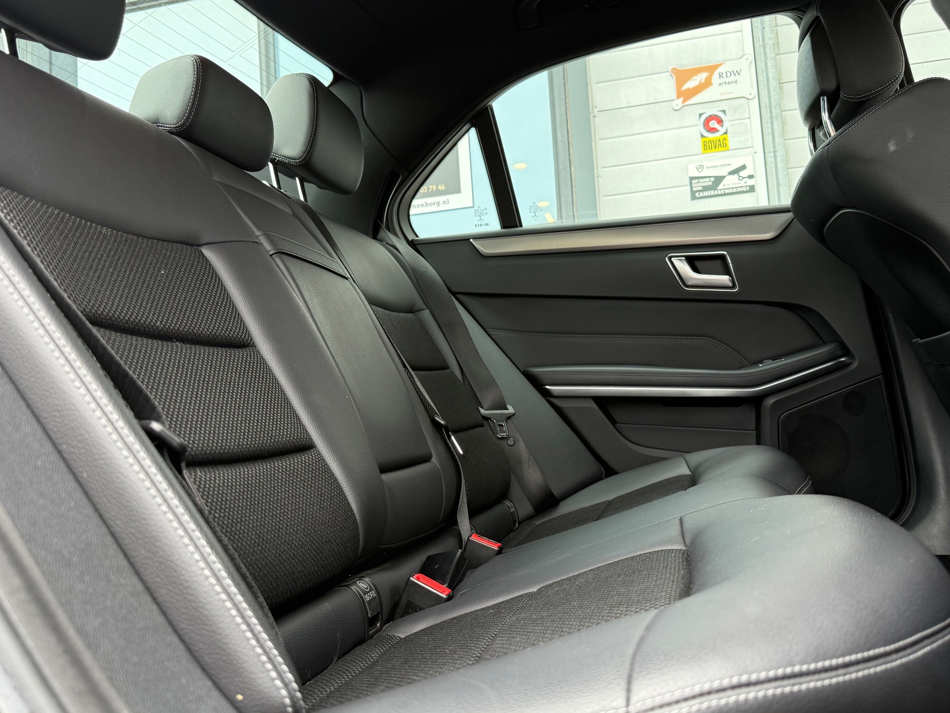 Foto van Mercedes-Benz E 200