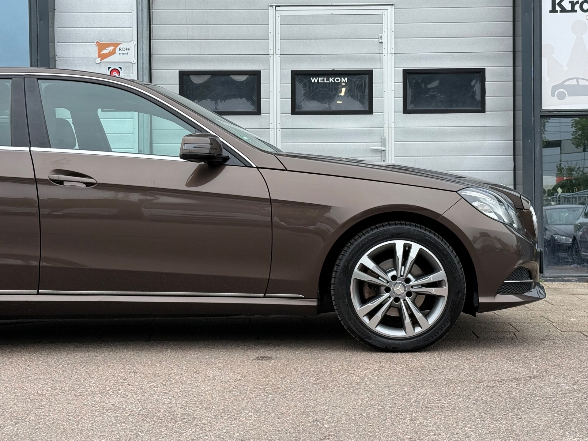 Foto van Mercedes-Benz E 200