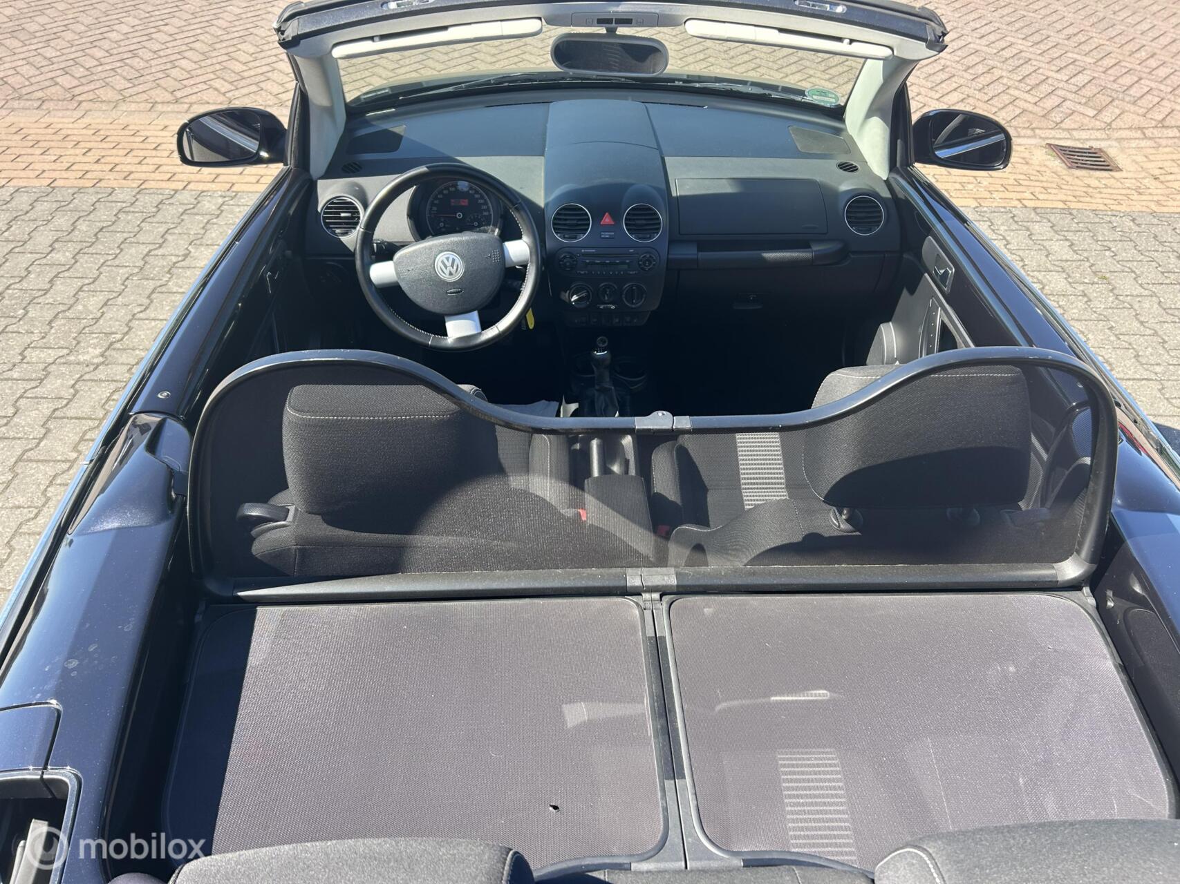Foto van Volkswagen New Beetle Cabriolet