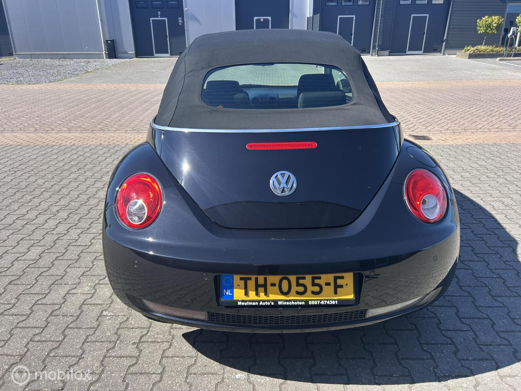 Foto van Volkswagen New Beetle Cabriolet