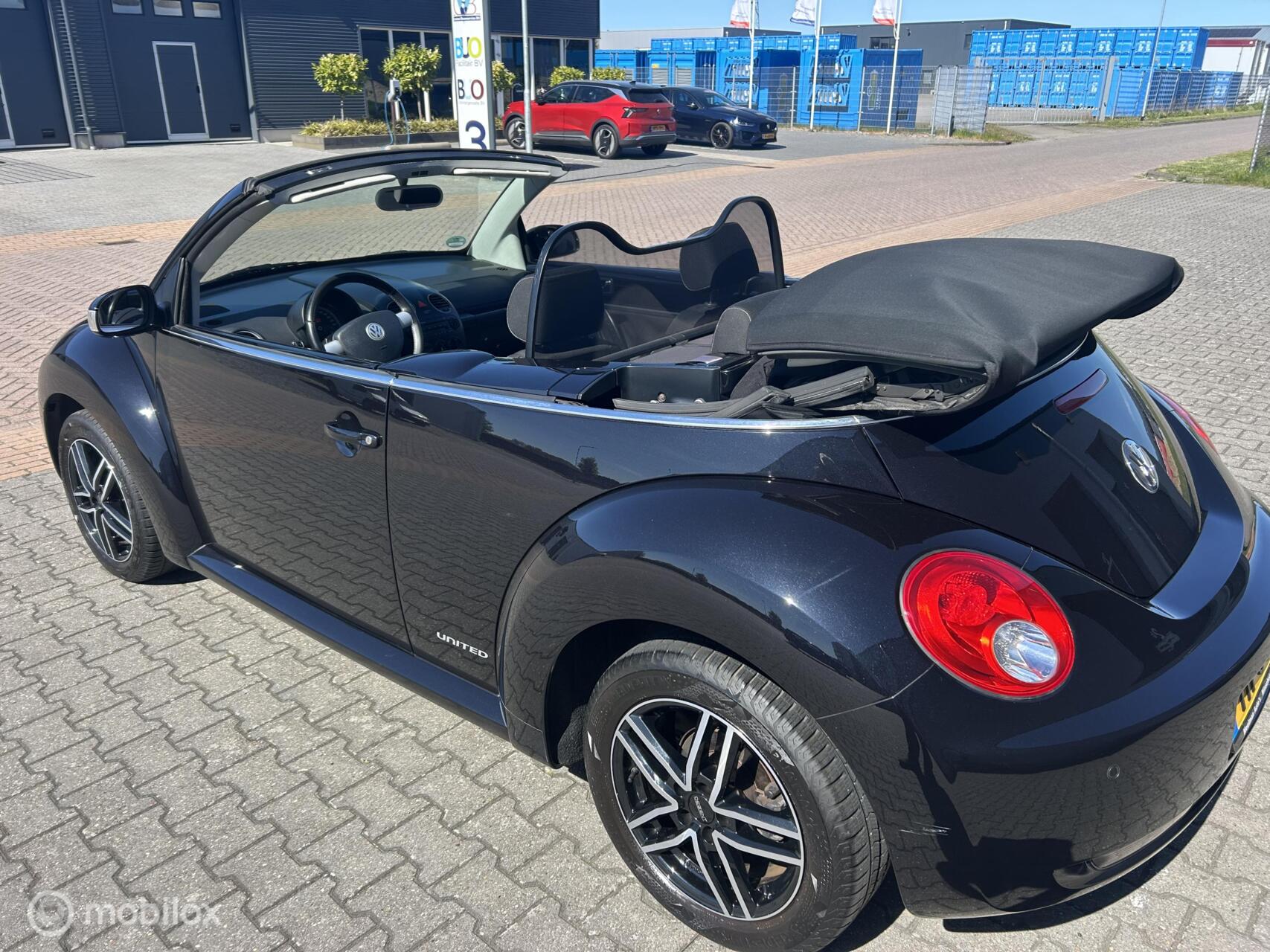 Foto van Volkswagen New Beetle Cabriolet
