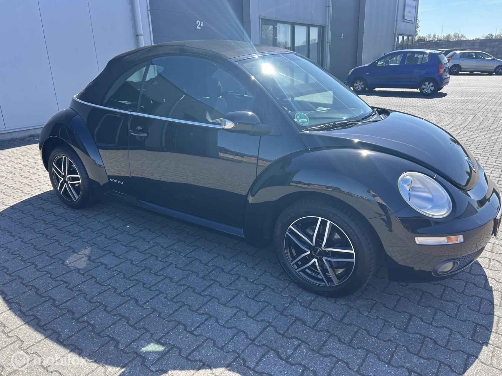 Foto van Volkswagen New Beetle Cabriolet