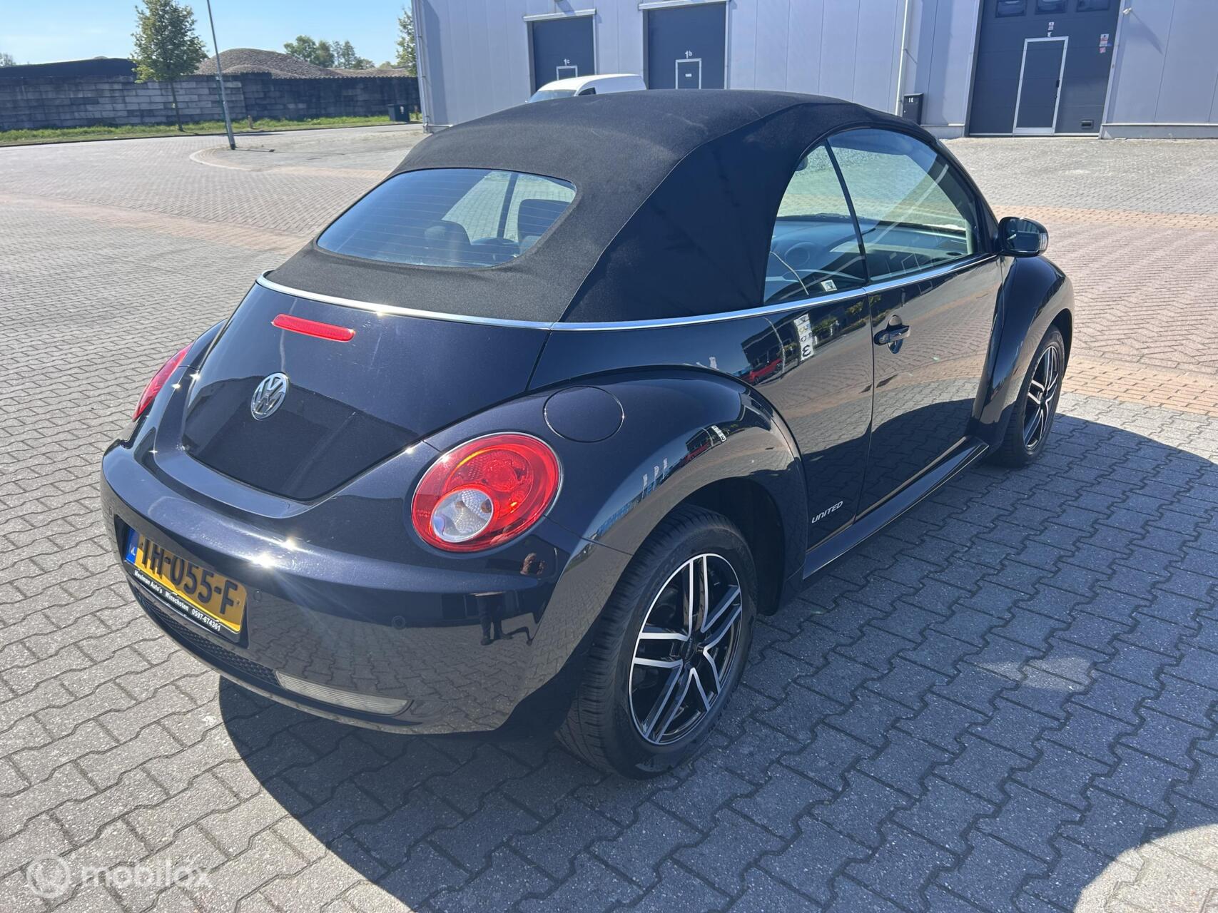 Foto van Volkswagen New Beetle Cabriolet