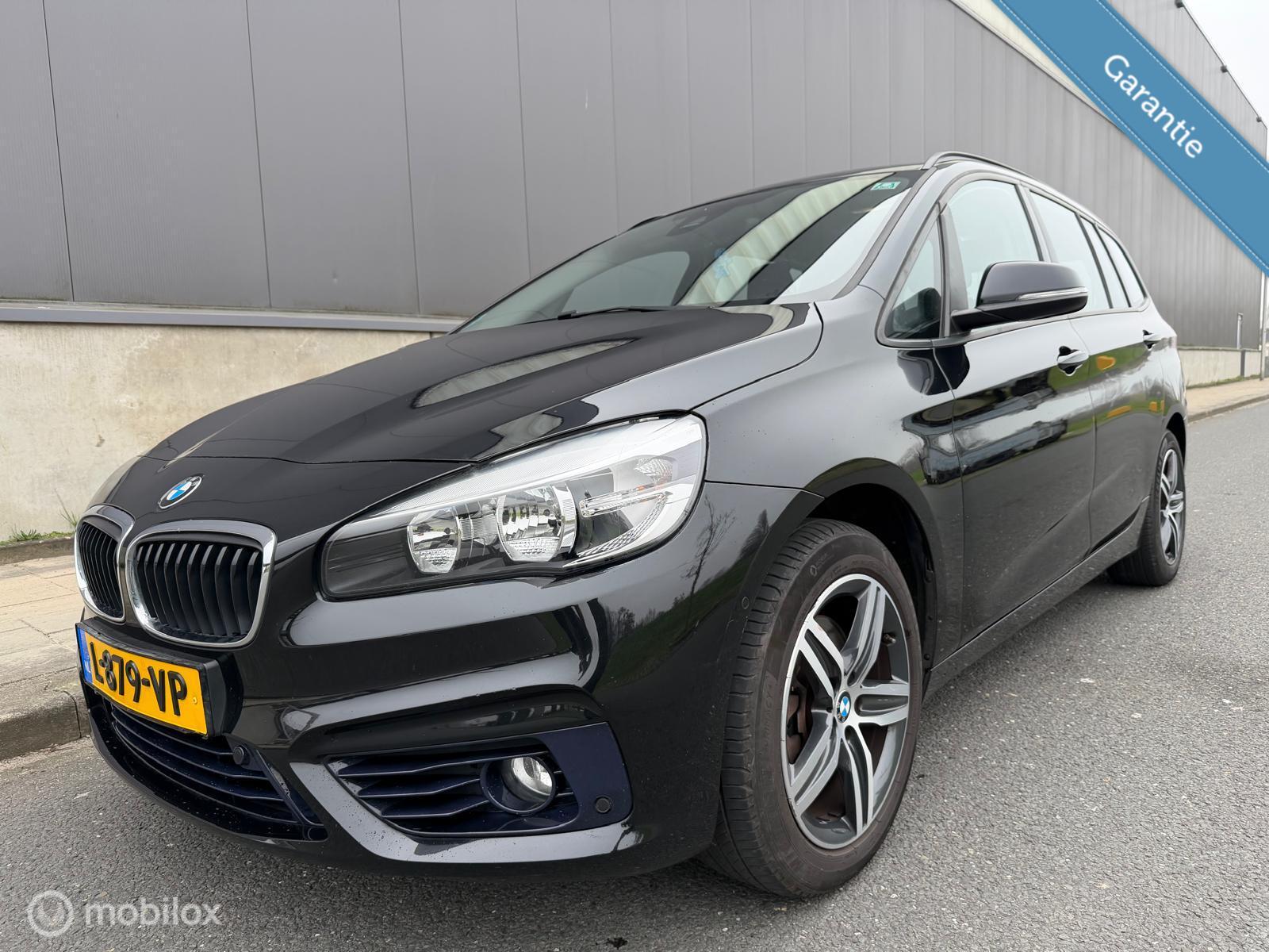 BMW 218i Gran Tourer 218i High Executive 2017 - voorkant