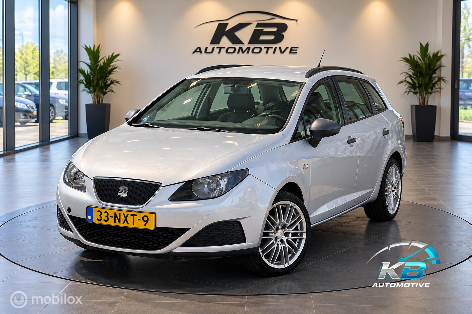 Seat Ibiza ST 1.2 TDI Reference Ecomotive 2011 - voorkant