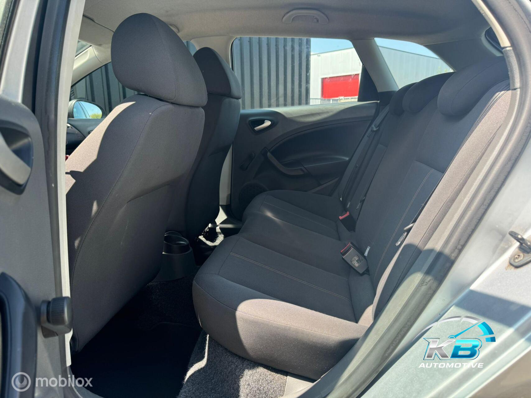 Foto van Seat Ibiza ST