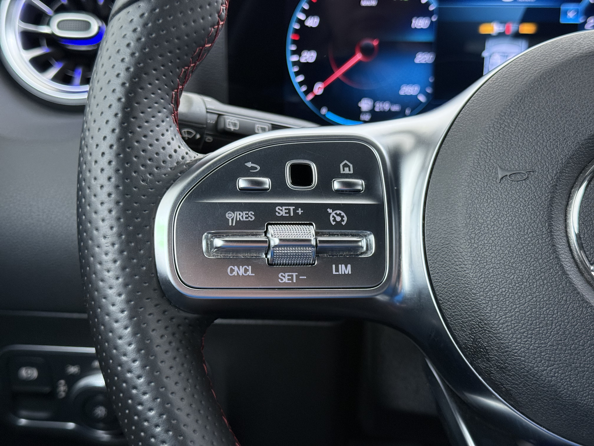 Foto van Mercedes-Benz Gla 180