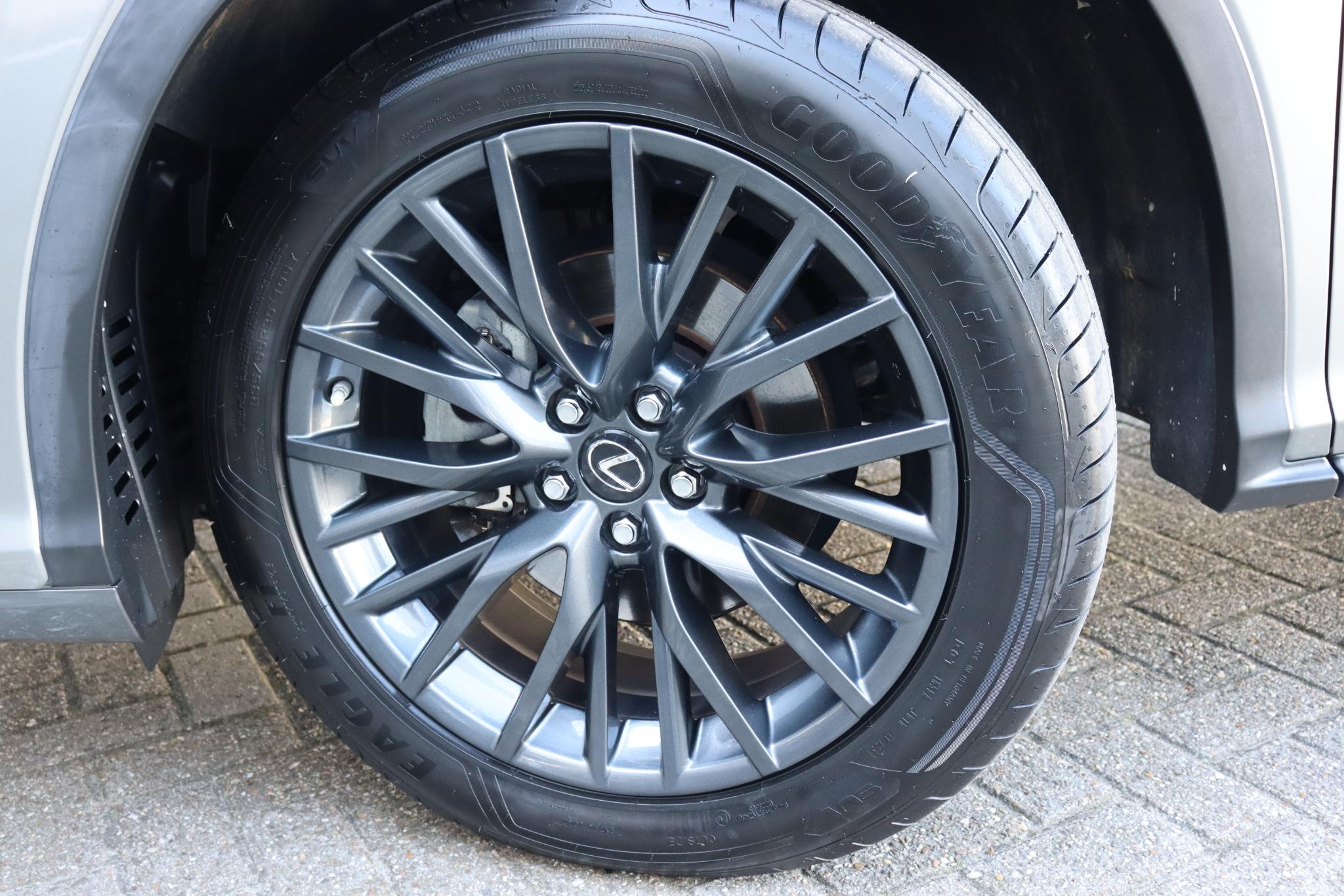 Foto van Lexus Lexus Rx450h