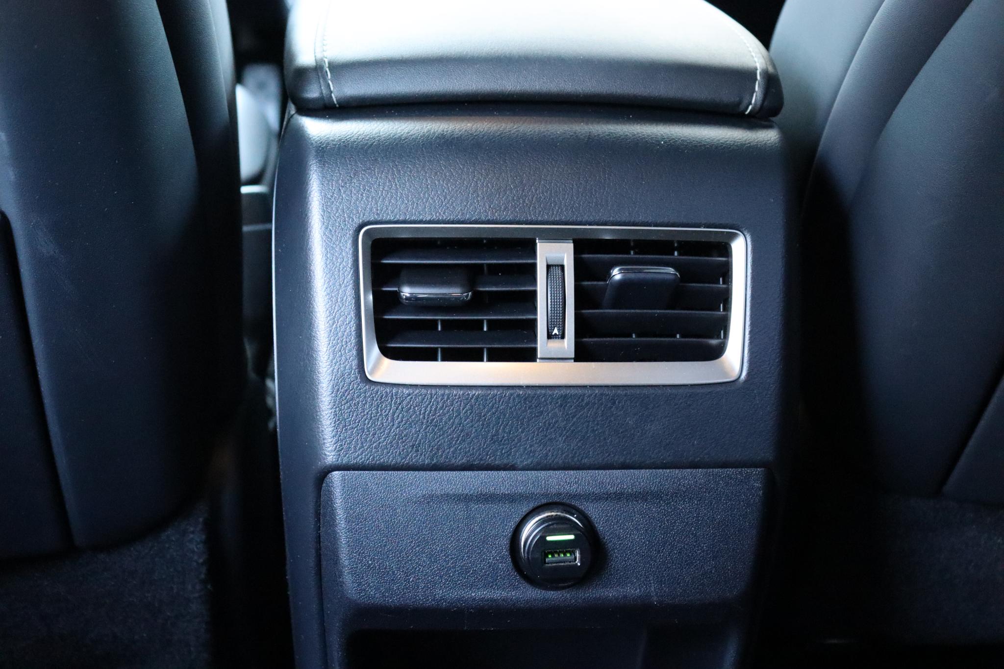 Foto van Lexus Lexus Rx450h