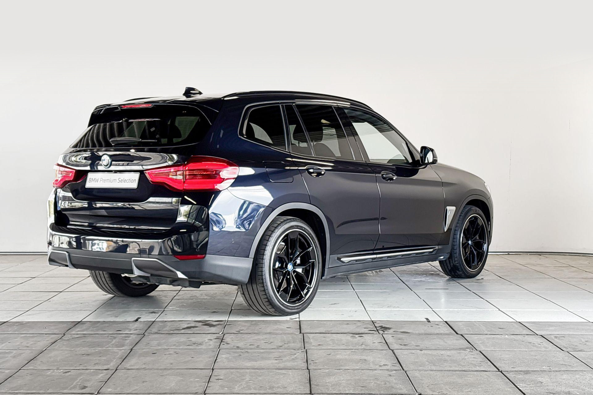 Foto van BMW Ix3