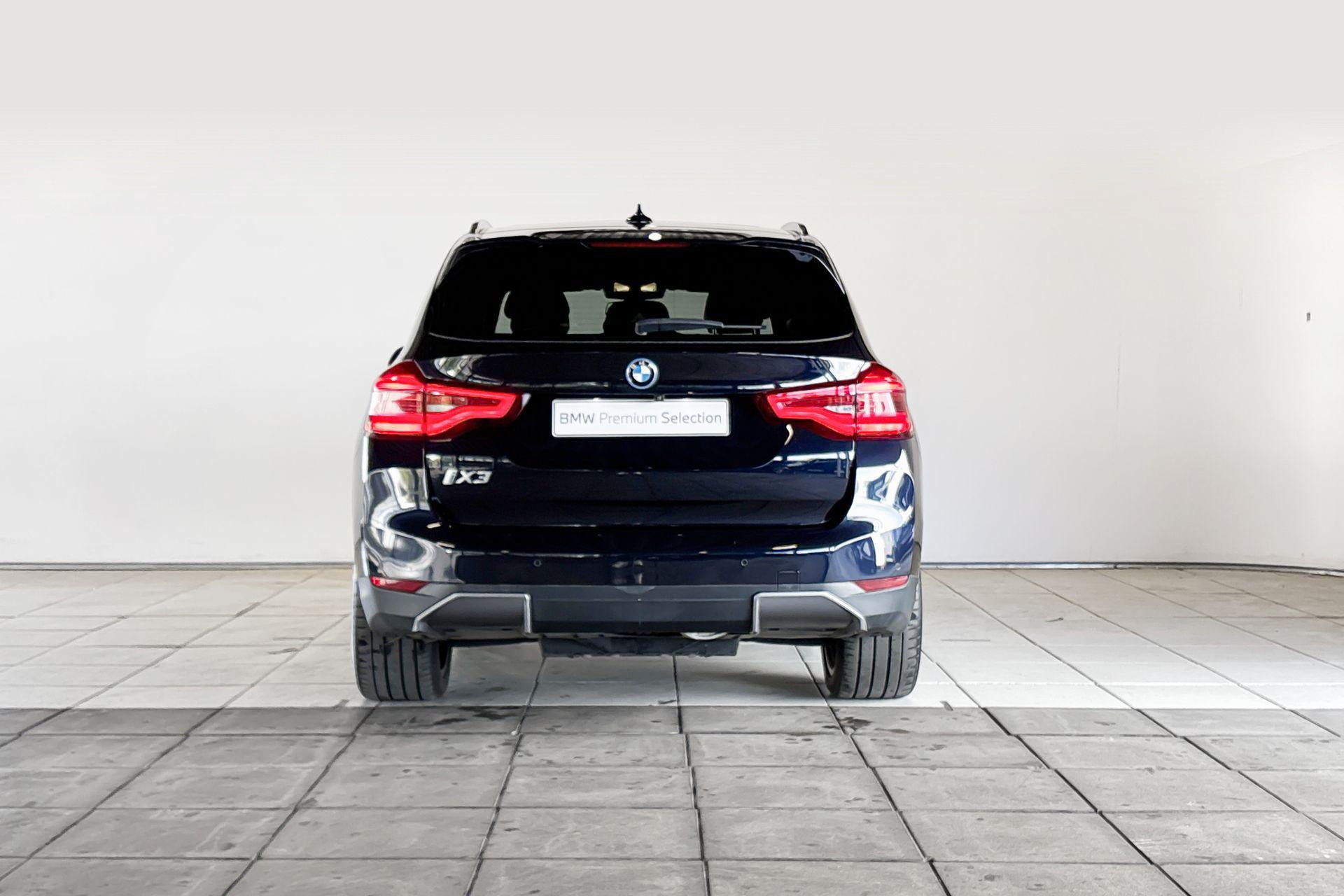 Foto van BMW Ix3