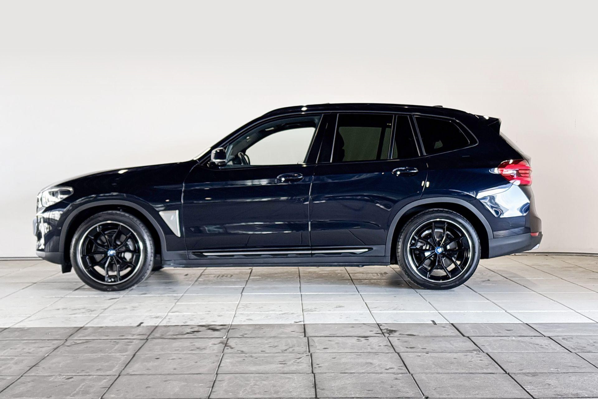 Foto van BMW Ix3