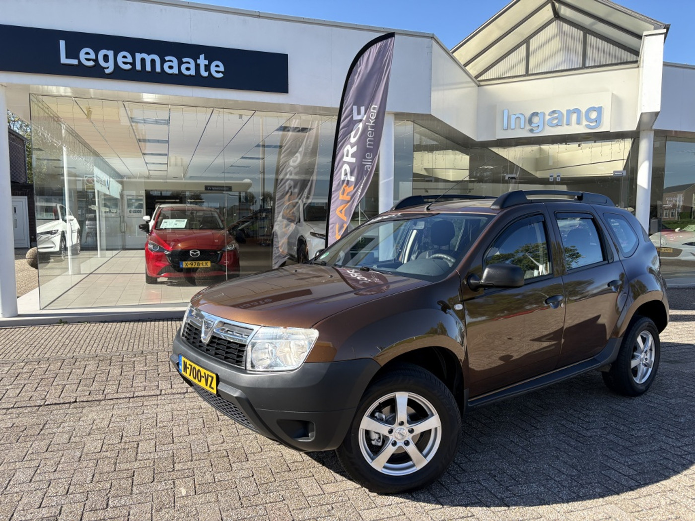 Dacia Duster 1.6 Duster 2wd 2011 - voorkant