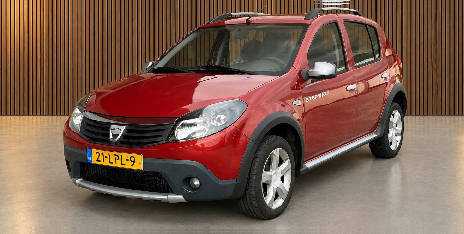 Dacia Sandero 1.6 Stepway 2010 - voorkant