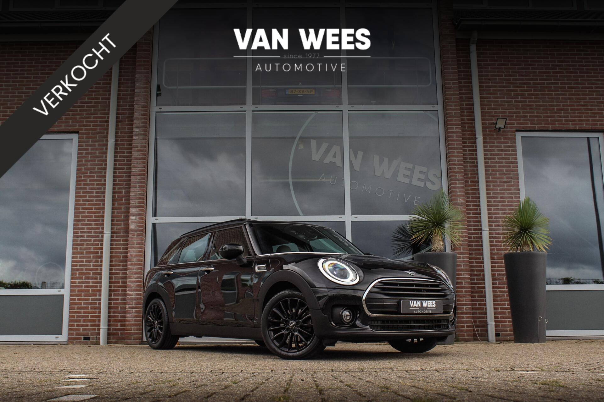 Mini Clubman Cooper 1.5 Cooper Business Edition | 1e eigenaar | NL auto | DAB | Cruise control | Sportstoelen | LED | Sportstuur | Navigatie | Bluetooth | Active Guard | PDC | Lichtpakket 2022 - voorkant