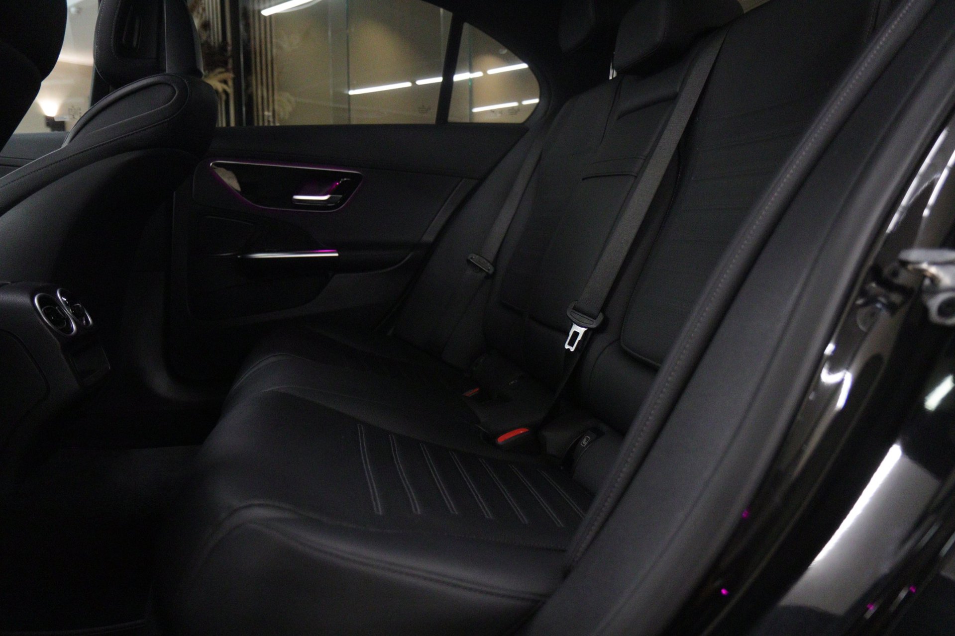 Foto van Mercedes-Benz C 300 E