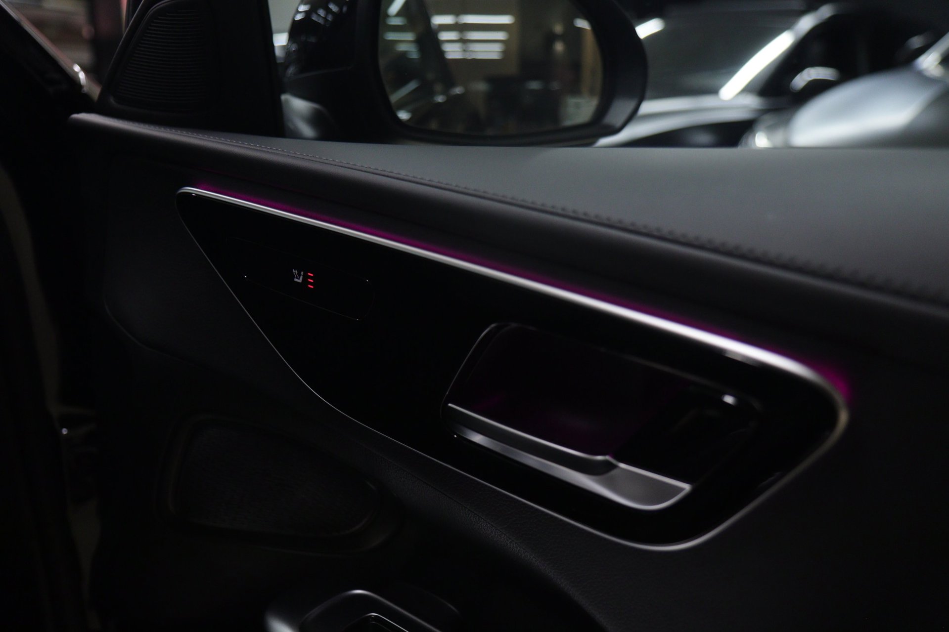 Foto van Mercedes-Benz C 300 E