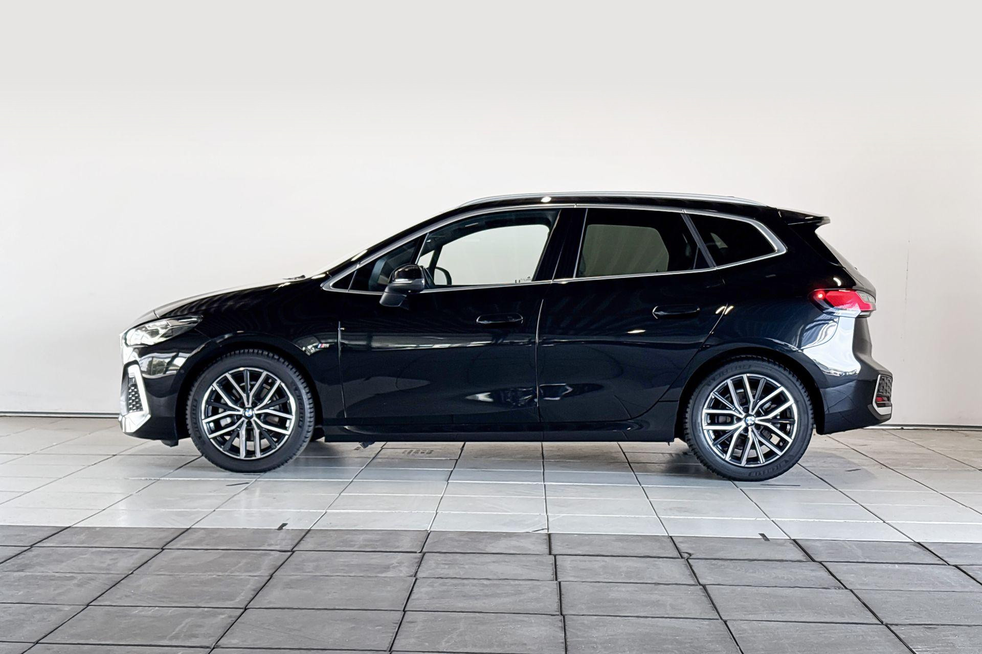 Foto van BMW 220i Active Tourer