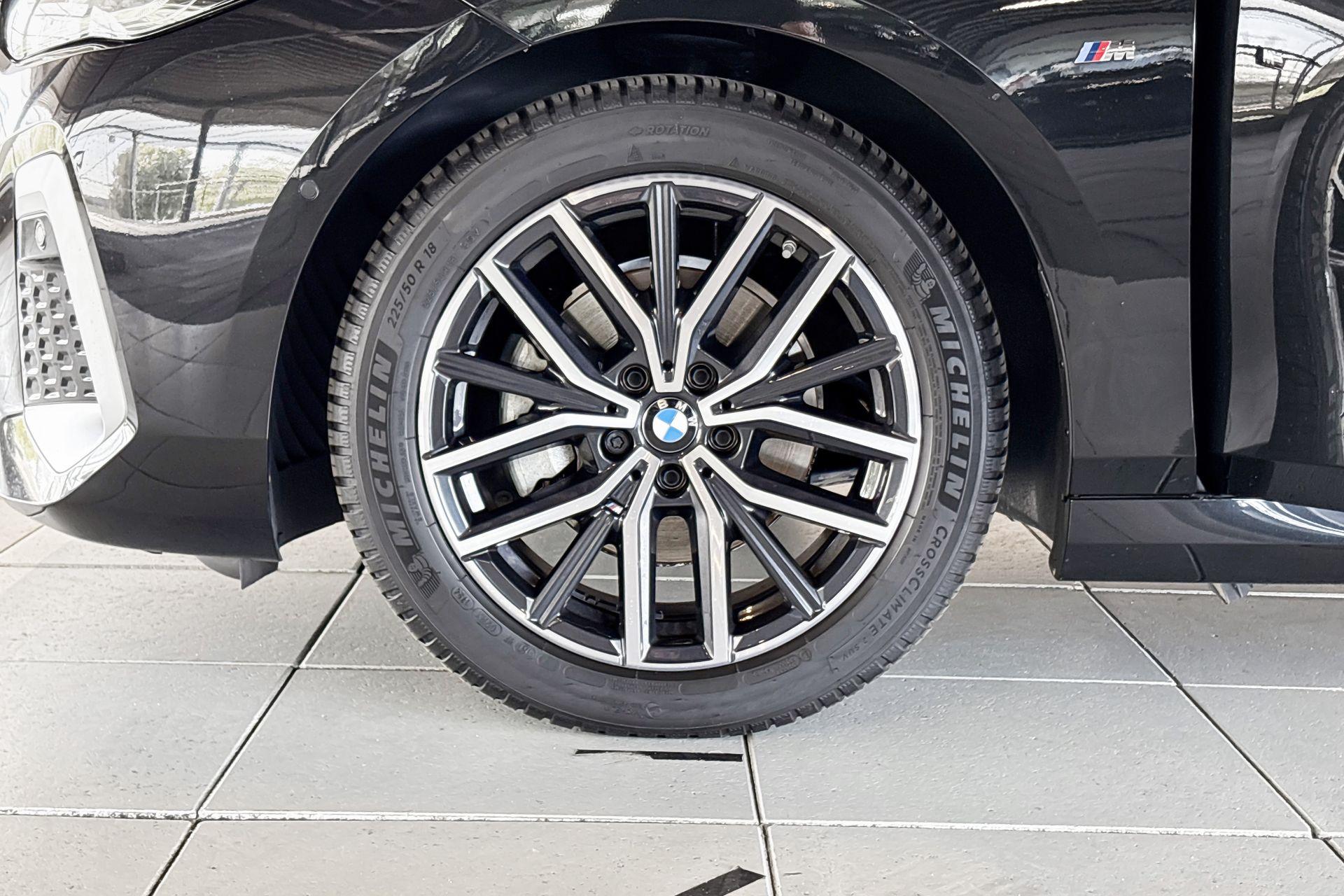 Foto van BMW 220i Active Tourer