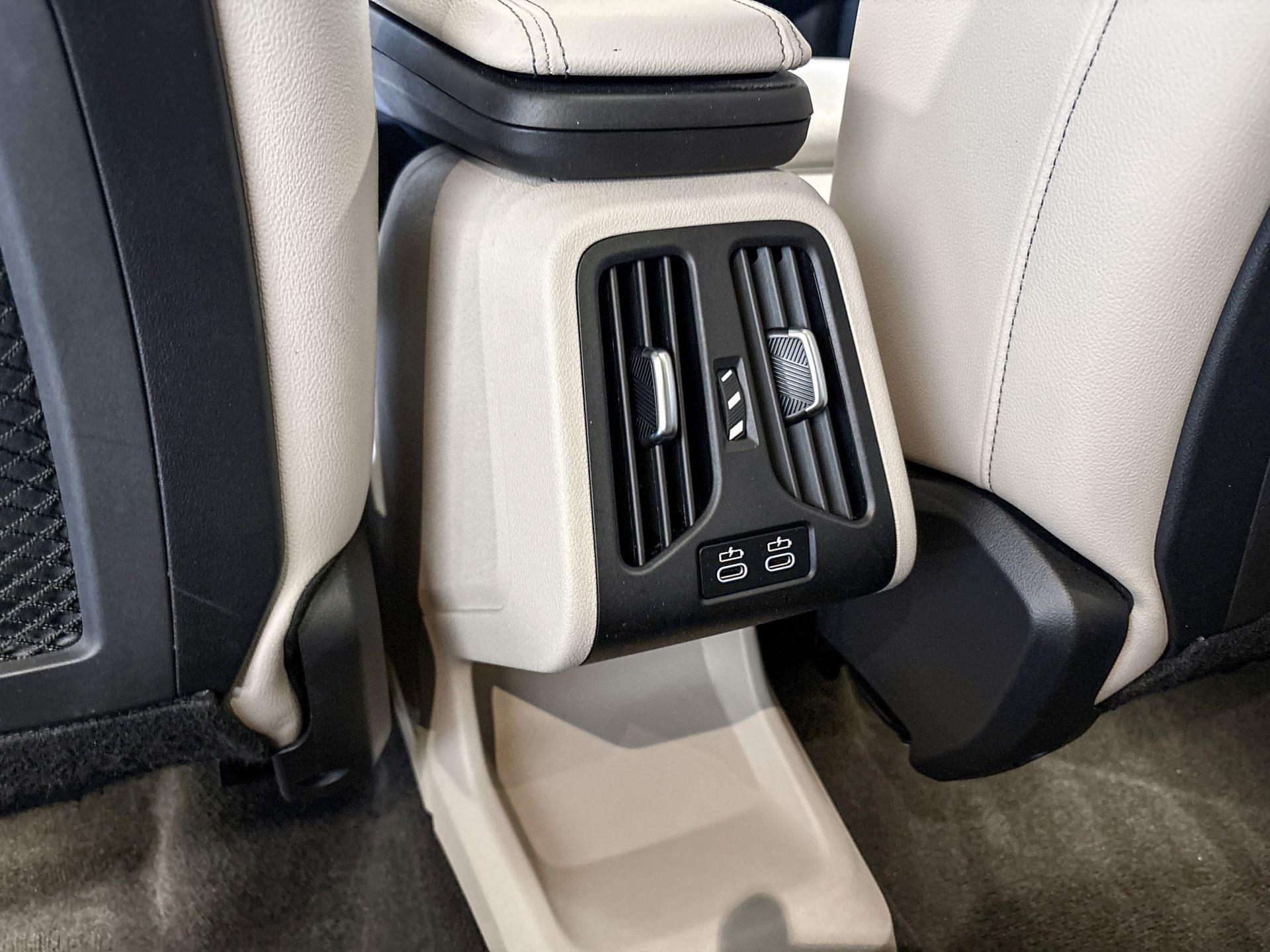 Foto van BMW 220i Active Tourer