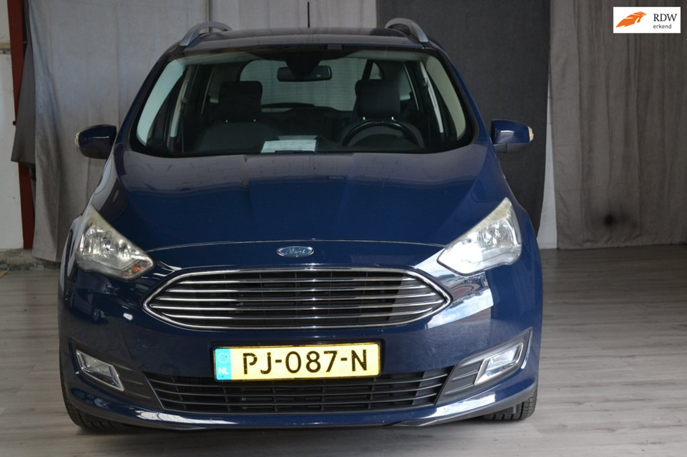 Ford Grand C-max 1.0 Titanium 2017 - voorkant