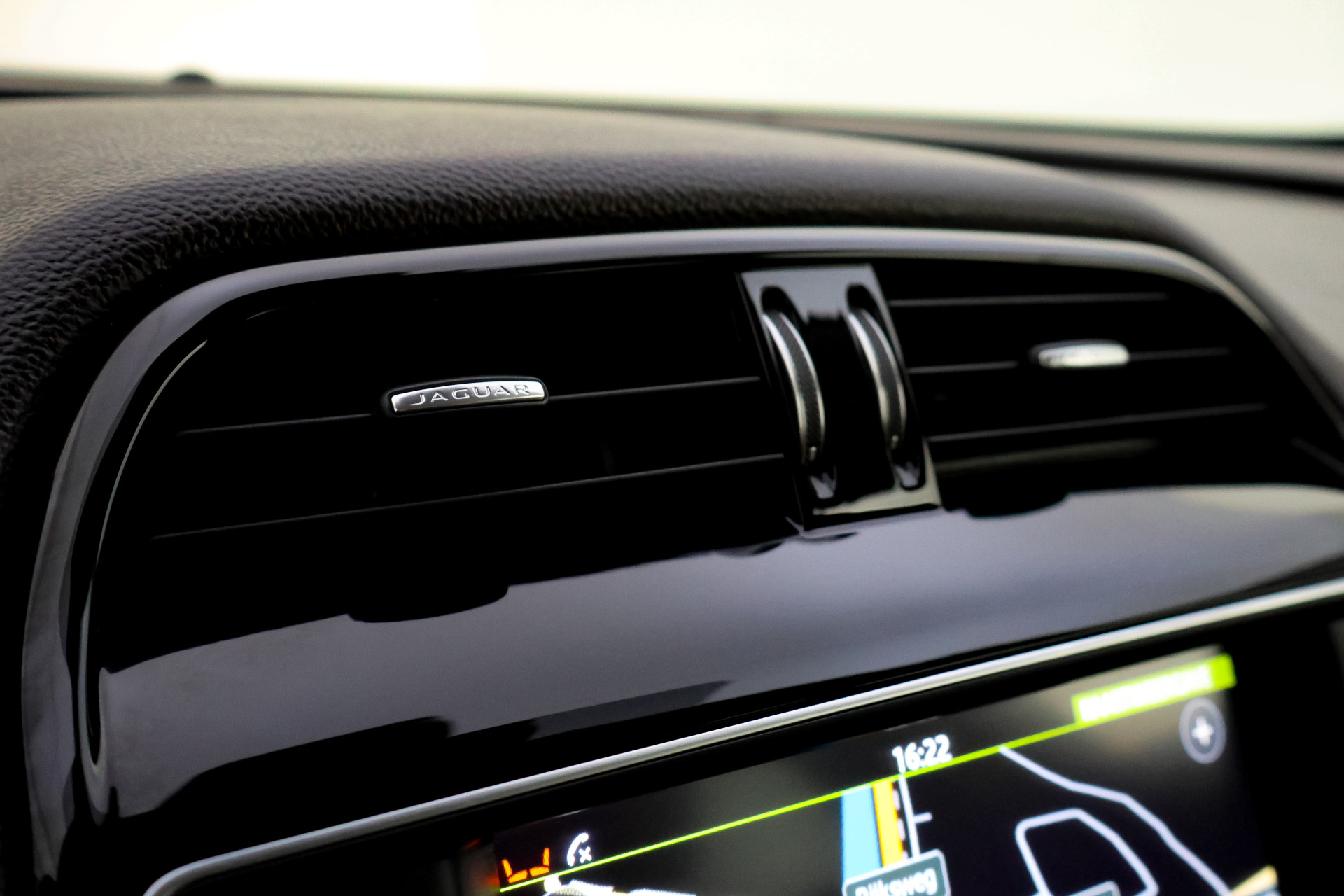 Foto van Jaguar Jaguar F-pace