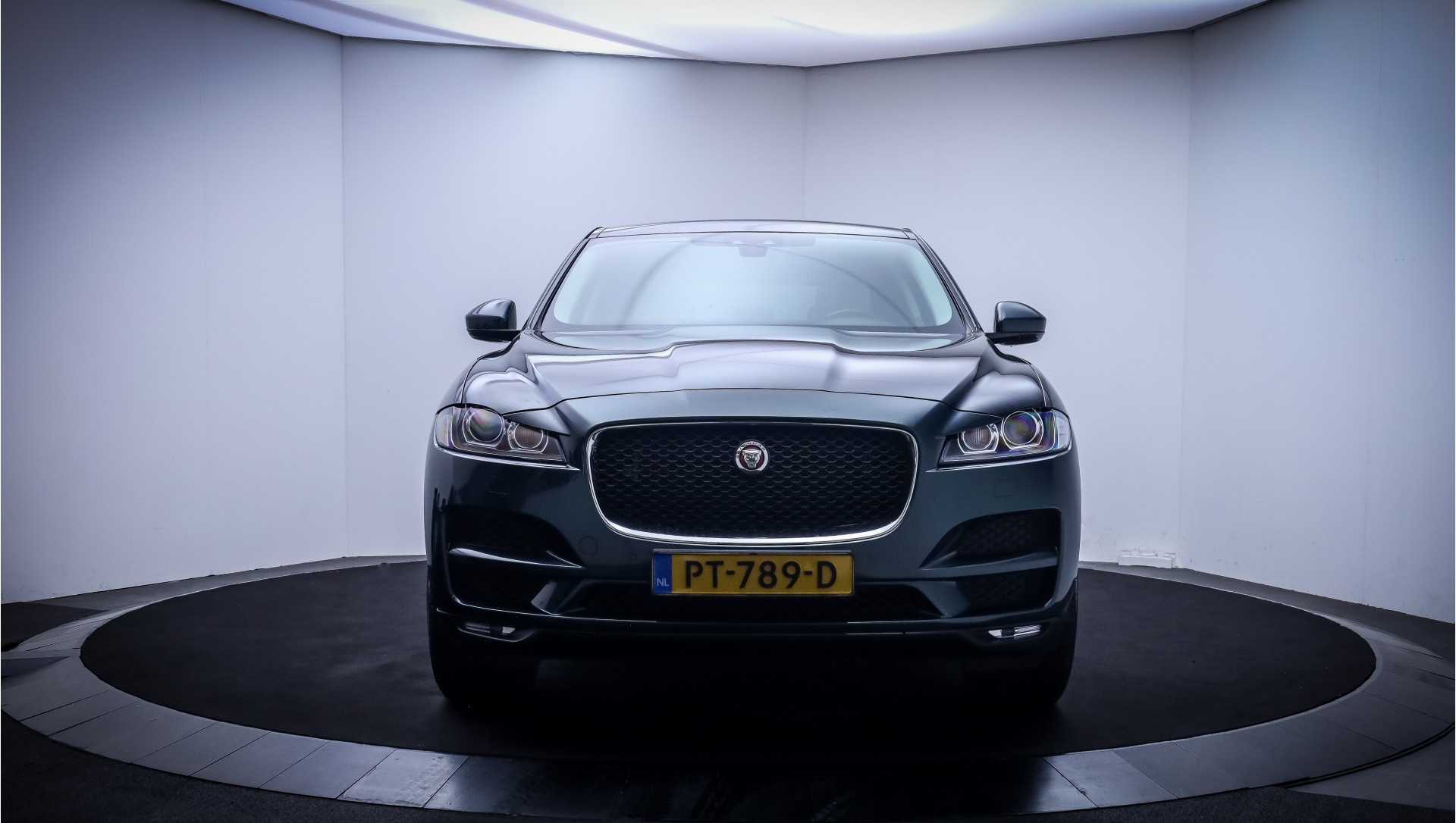 Foto van Jaguar Jaguar F-pace