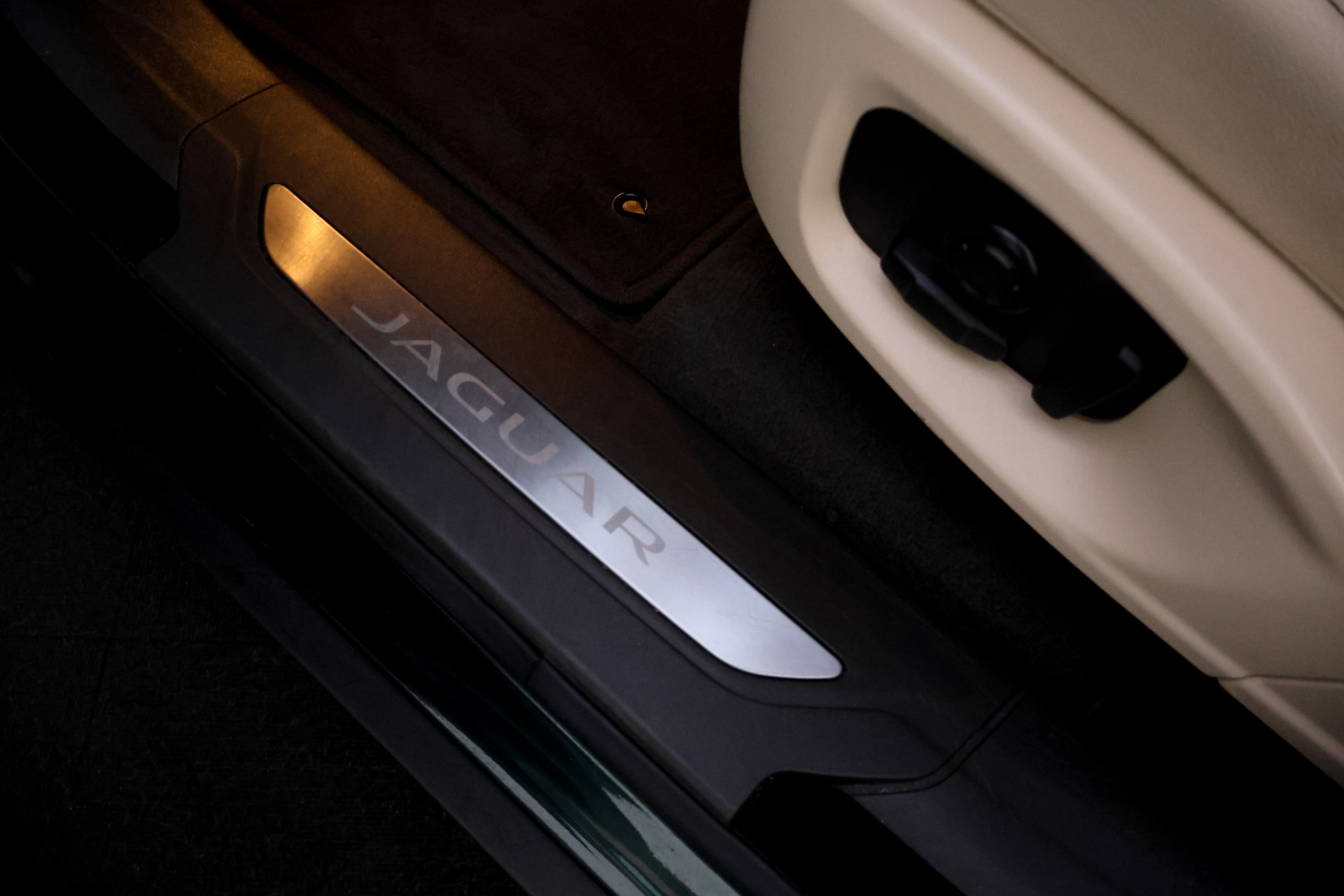 Foto van Jaguar Jaguar F-pace