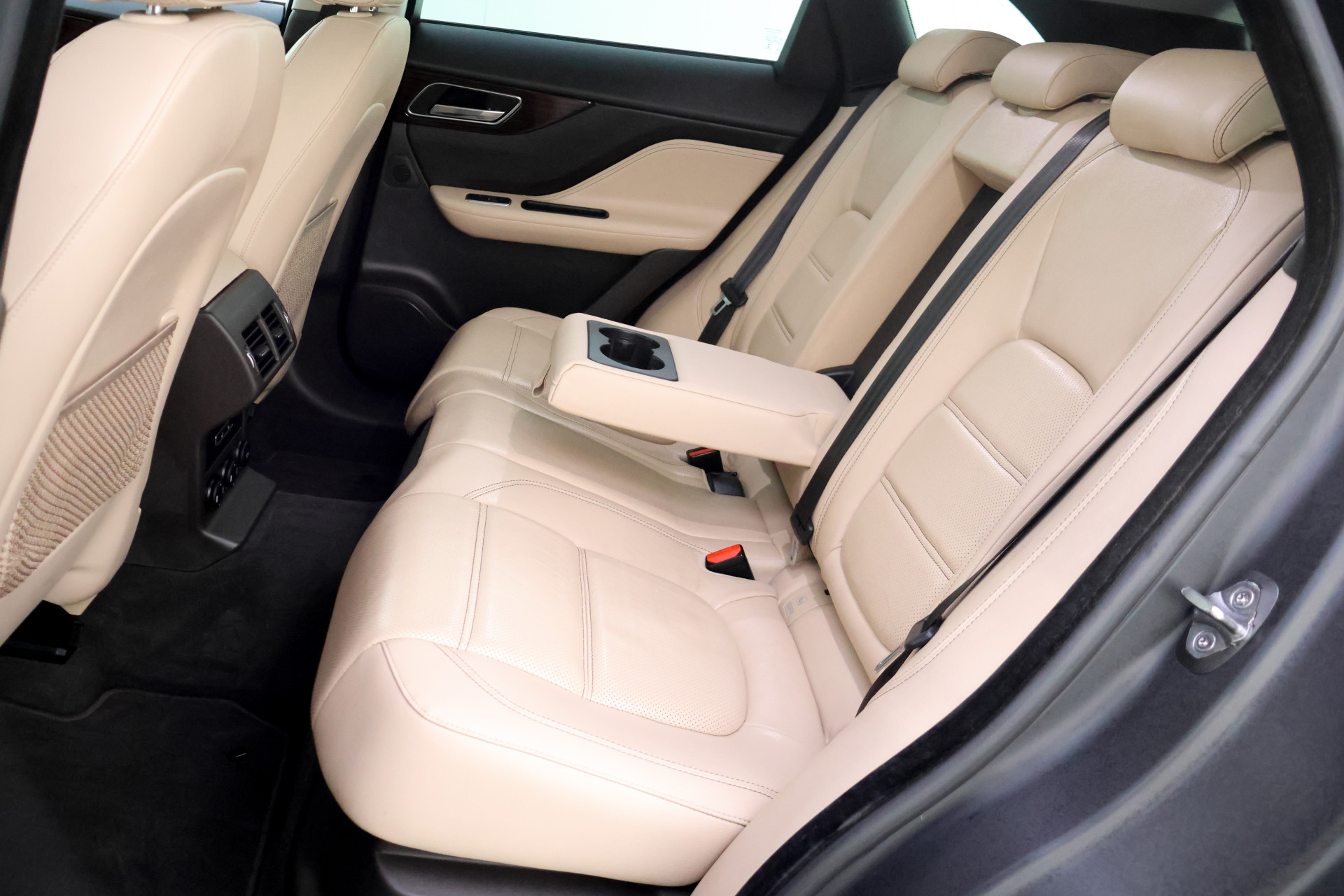 Foto van Jaguar Jaguar F-pace