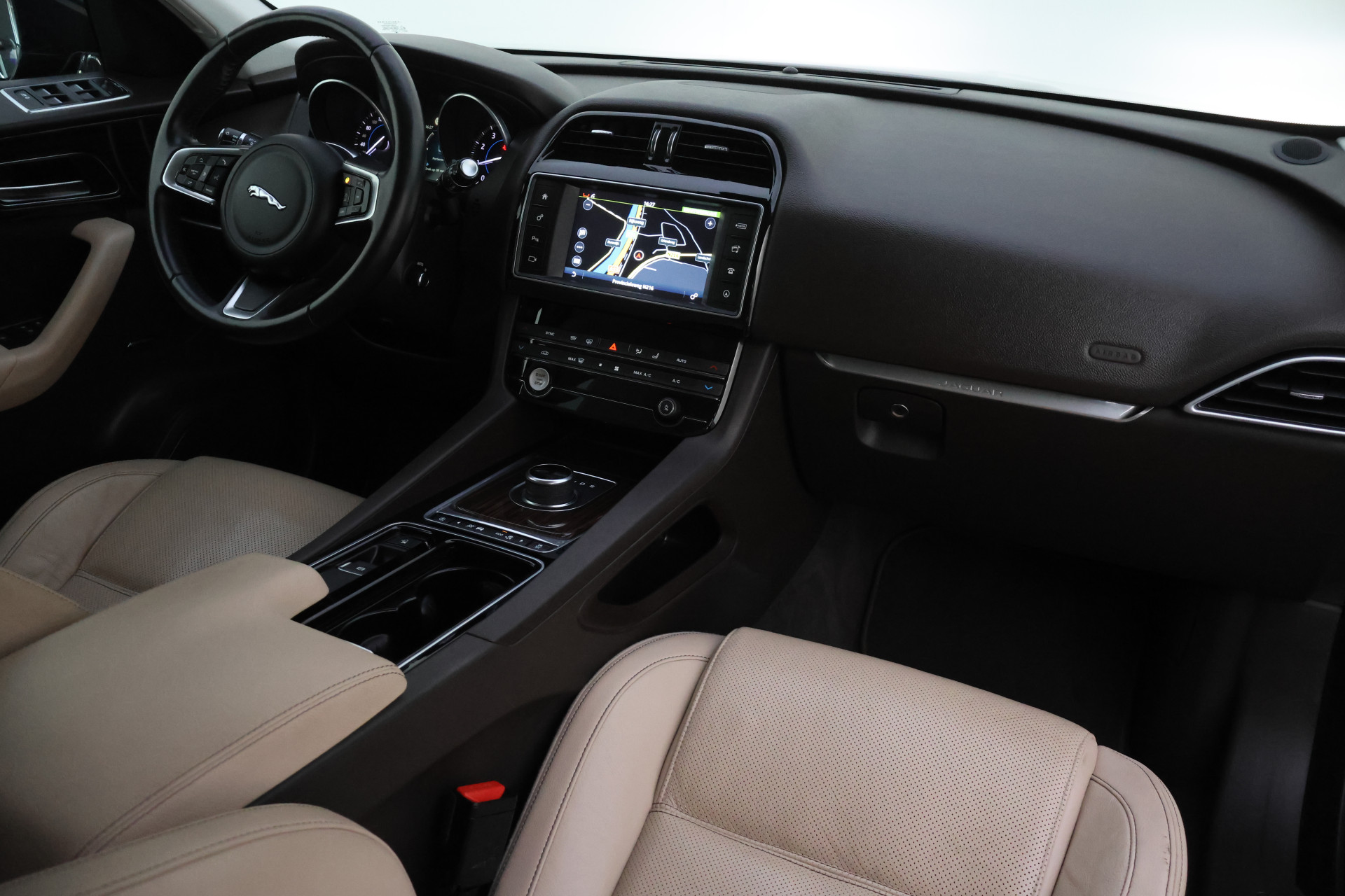 Foto van Jaguar Jaguar F-pace