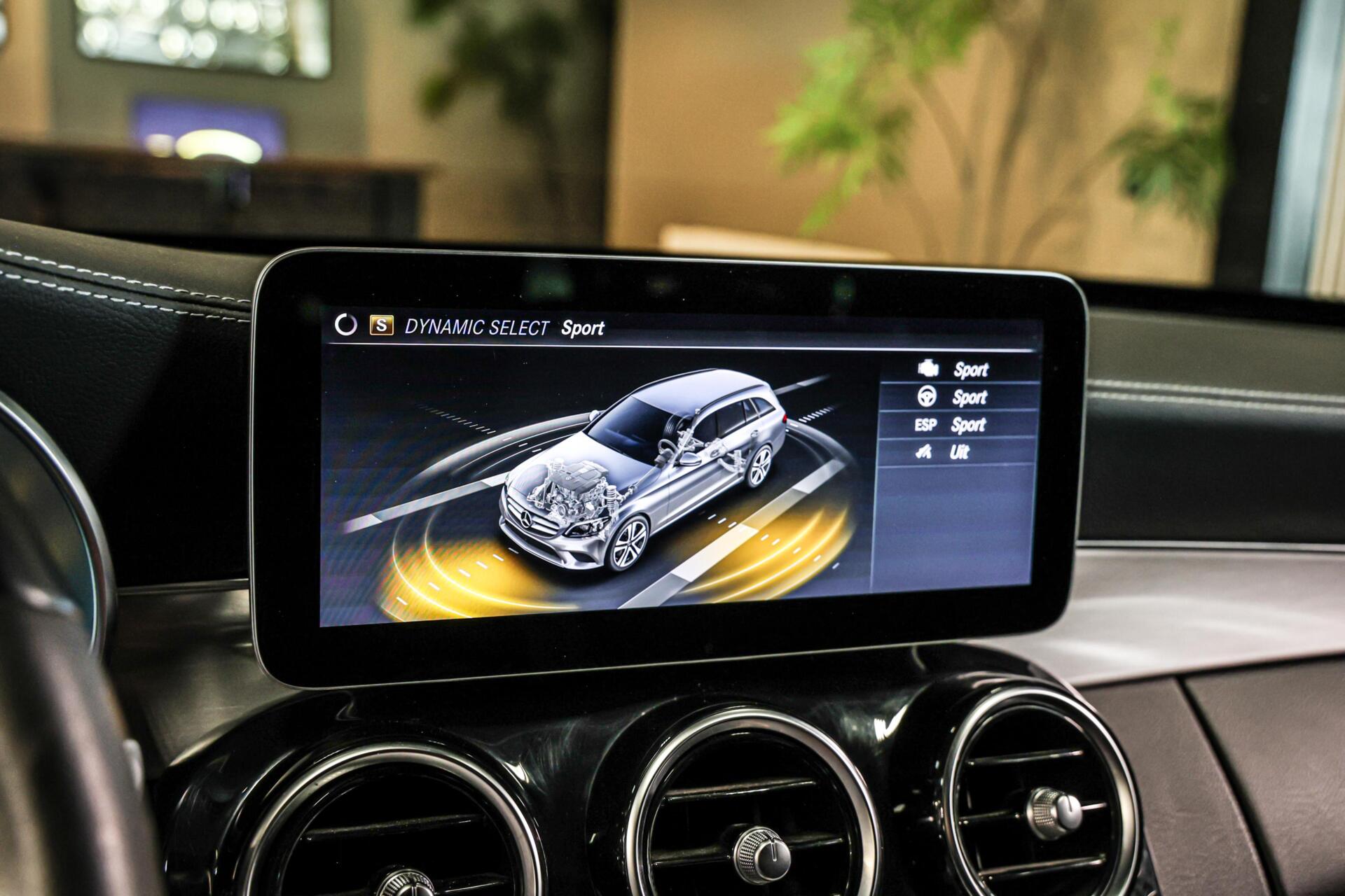 Foto van Mercedes-Benz C 300 E