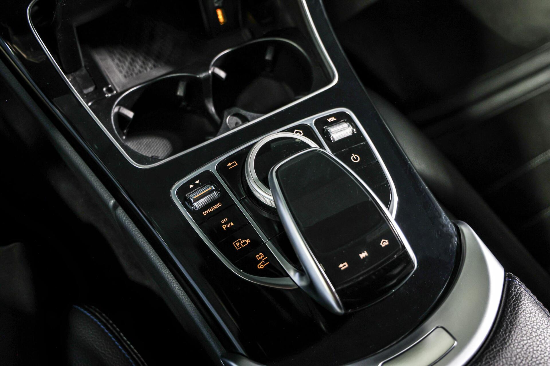 Foto van Mercedes-Benz C 300 E