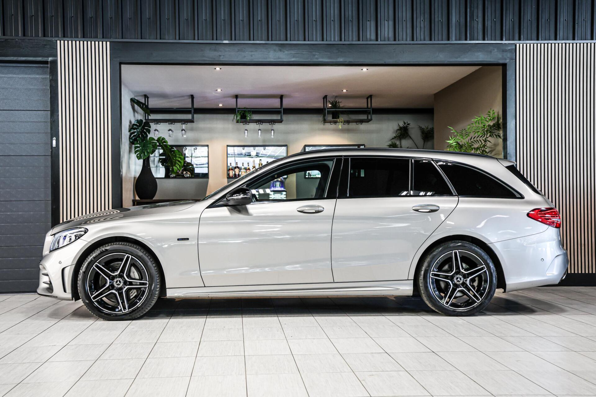 Foto van Mercedes-Benz C 300 E