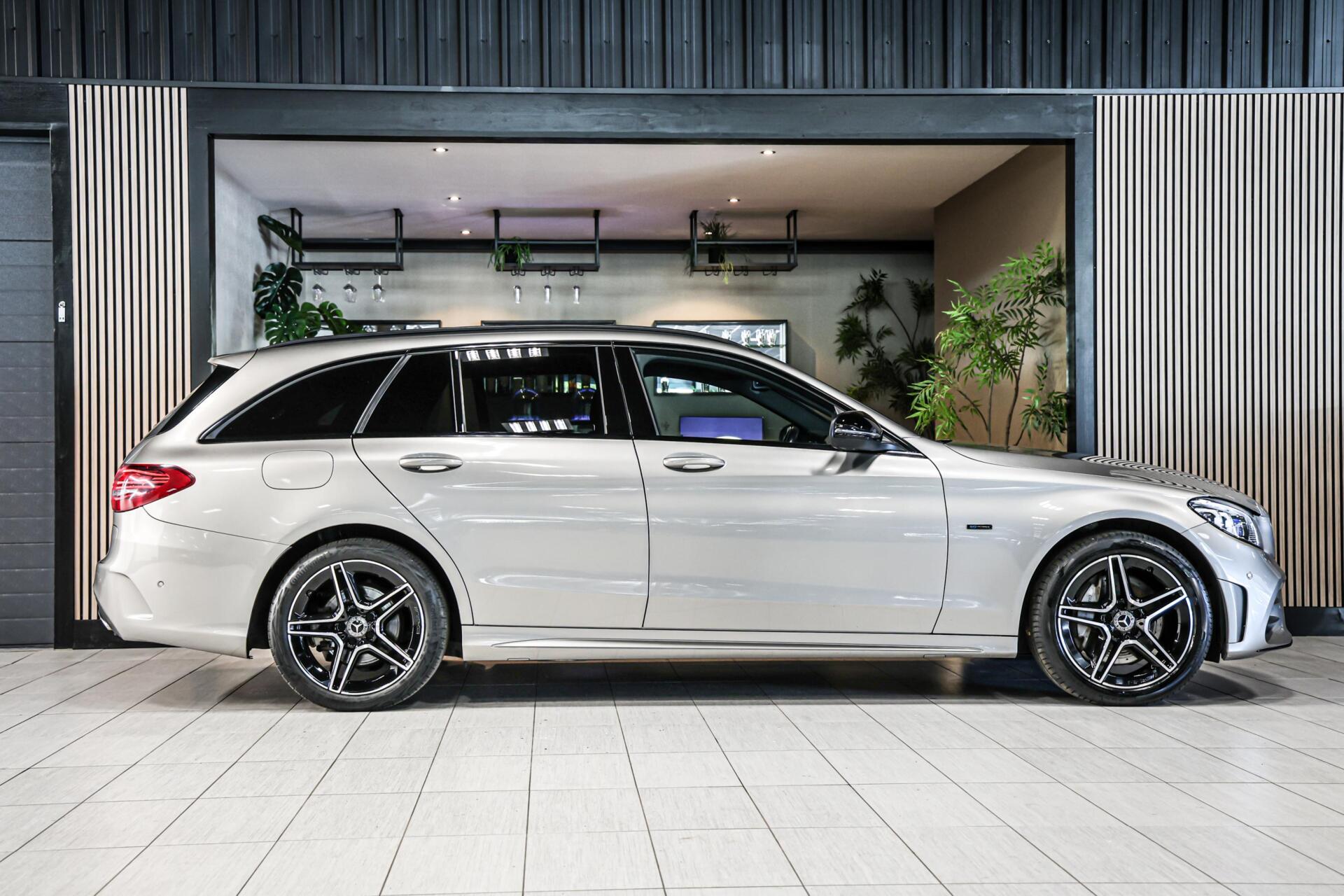 Foto van Mercedes-Benz C 300 E
