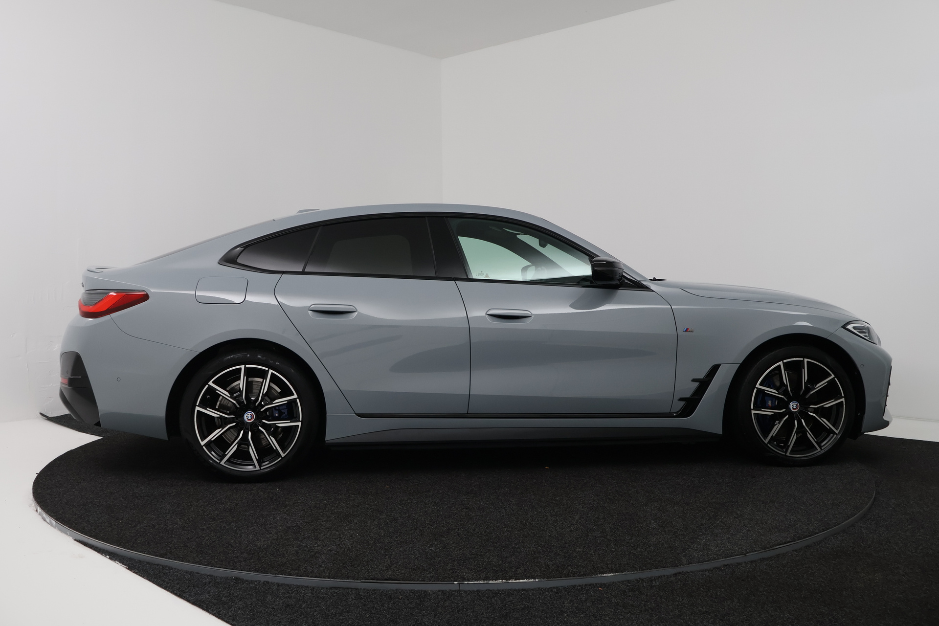 Foto van BMW I4 M50