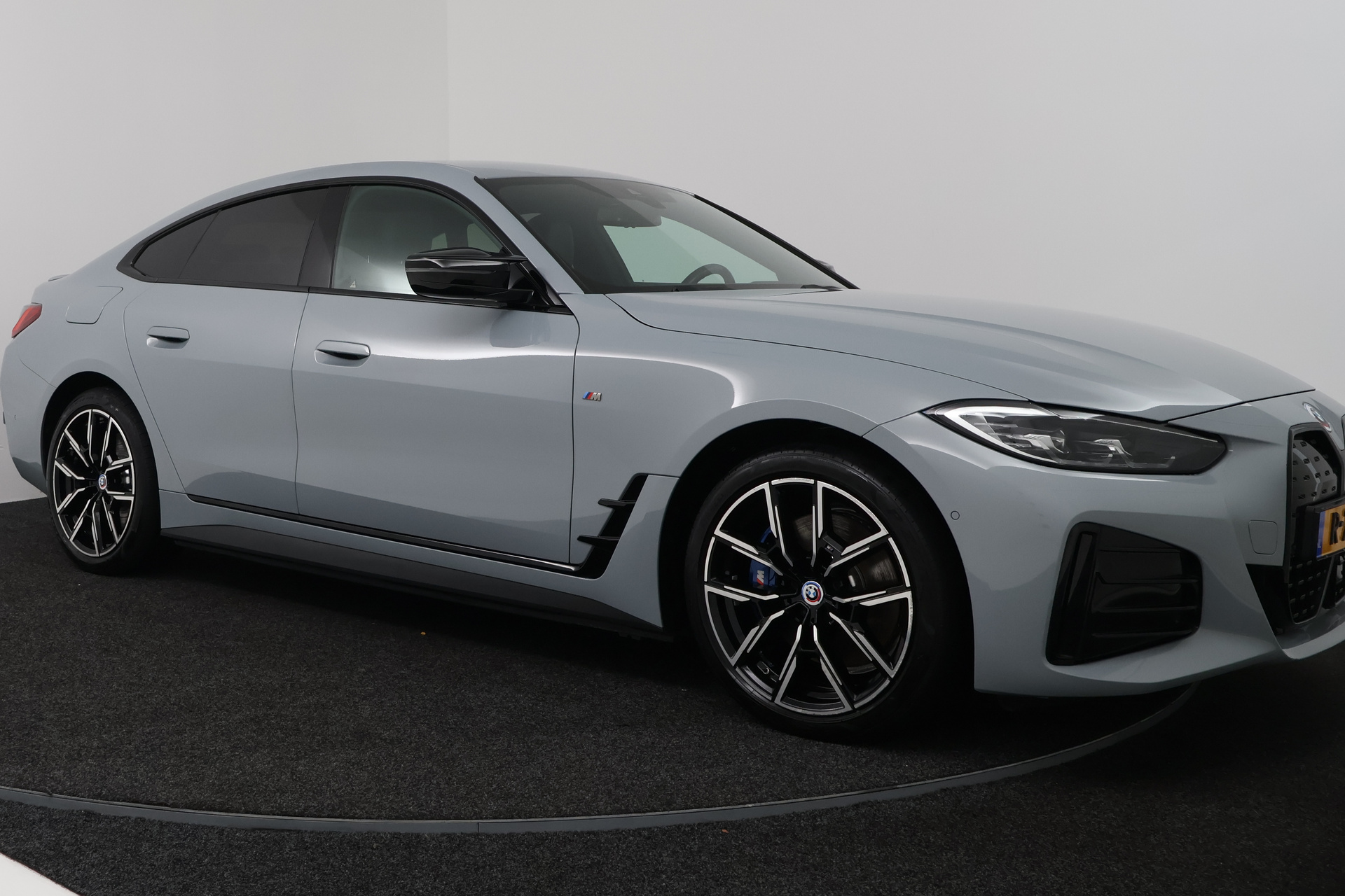 Foto van BMW I4 M50