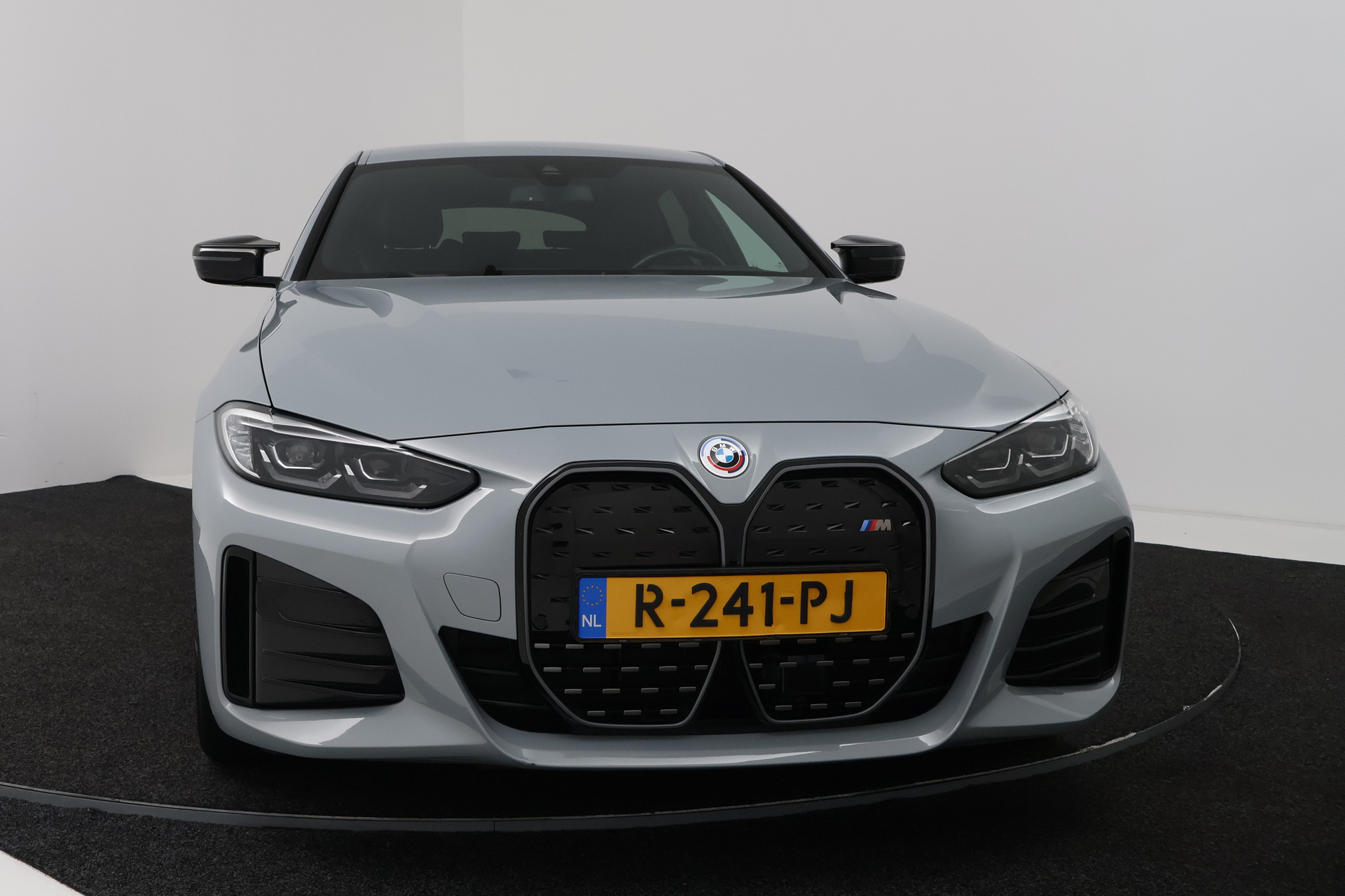 Foto van BMW I4 M50