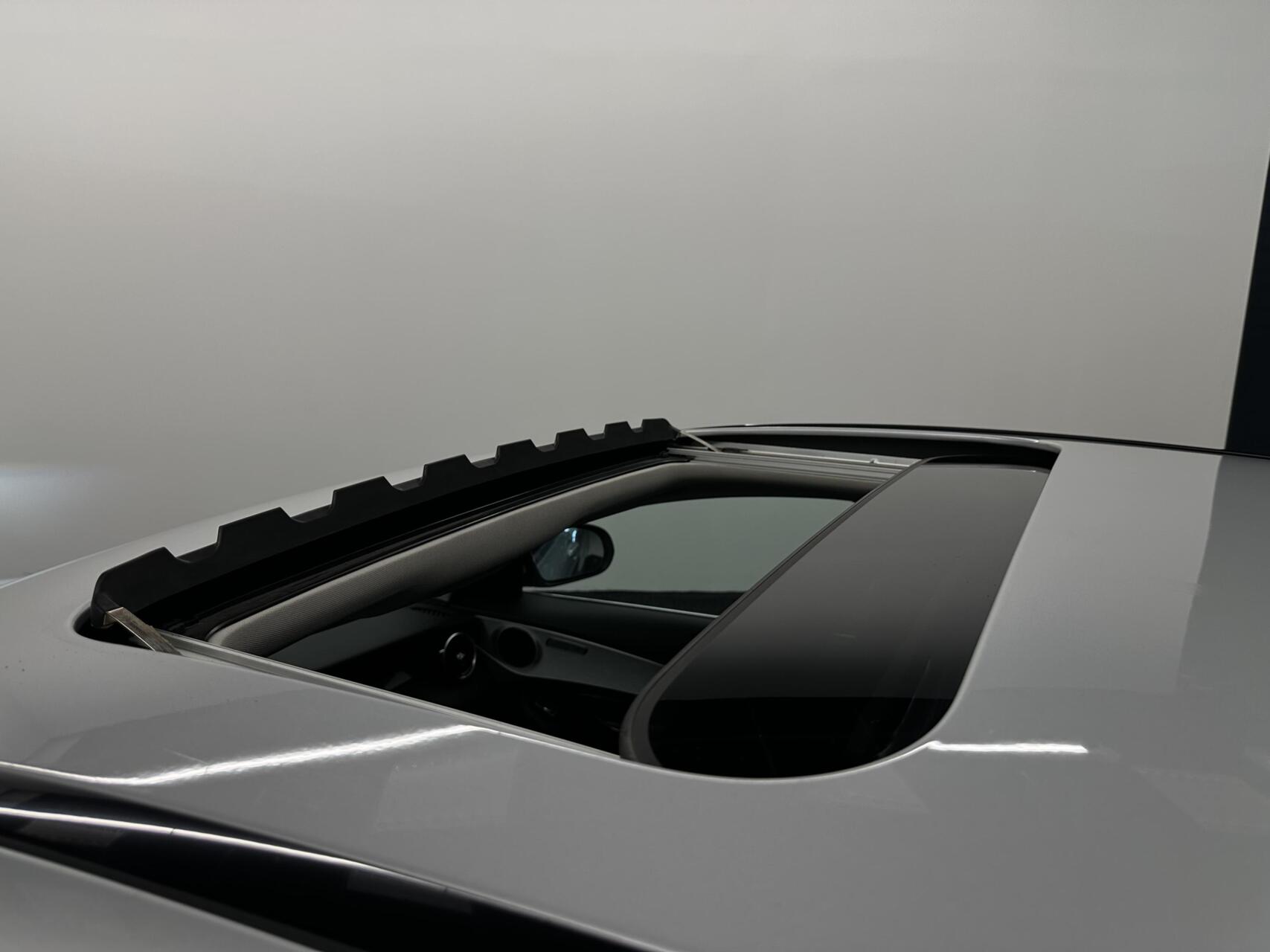 Foto van Mercedes-Benz C 200