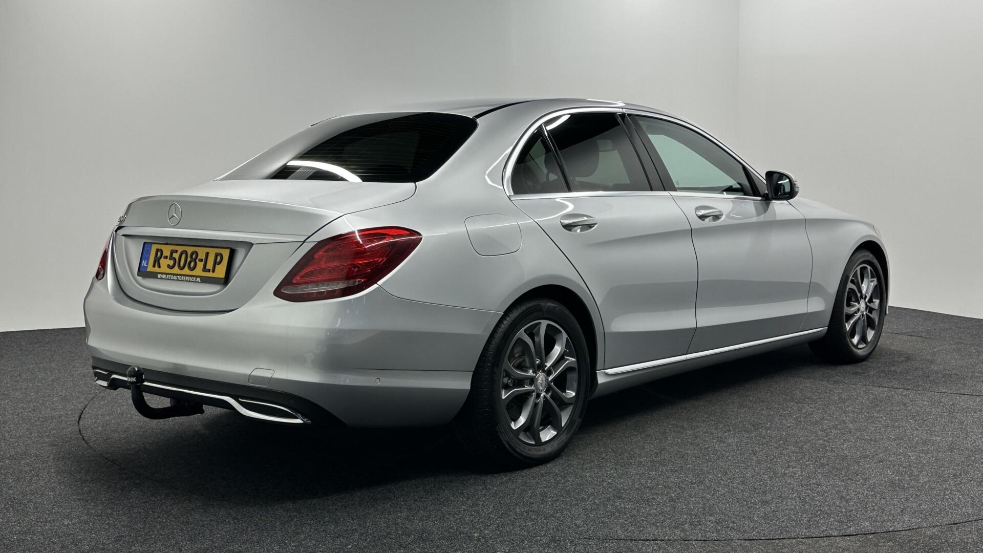 Foto van Mercedes-Benz C 200