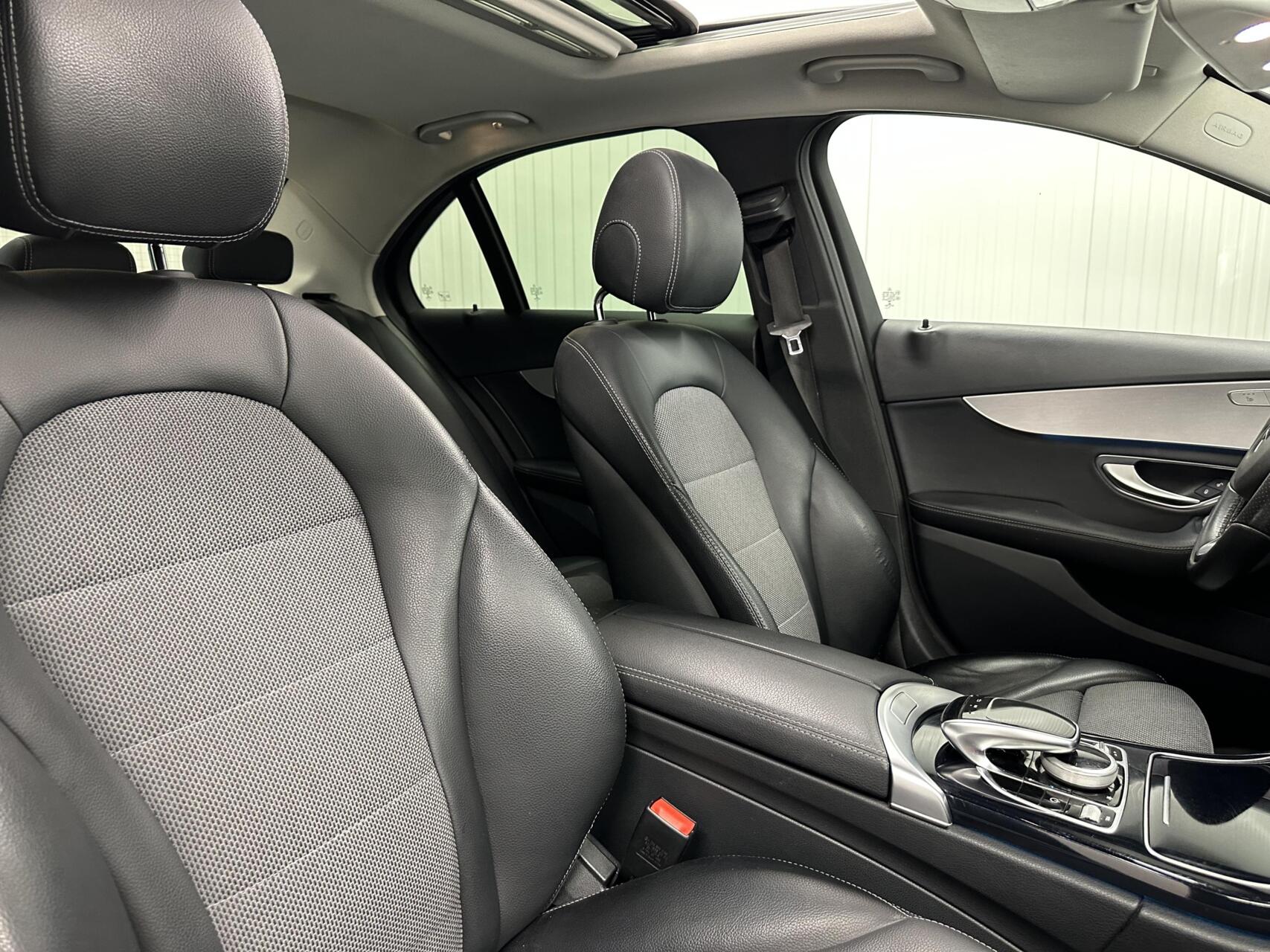 Foto van Mercedes-Benz C 200