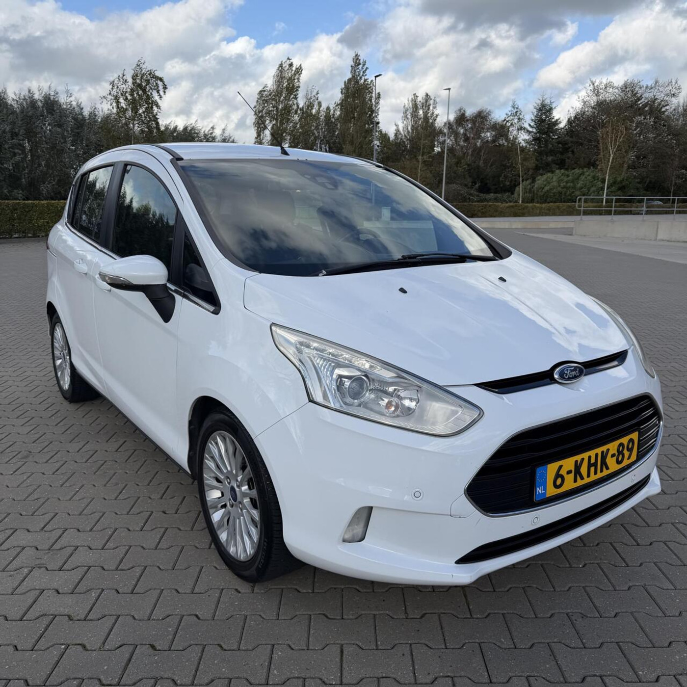 Foto van Ford B-max