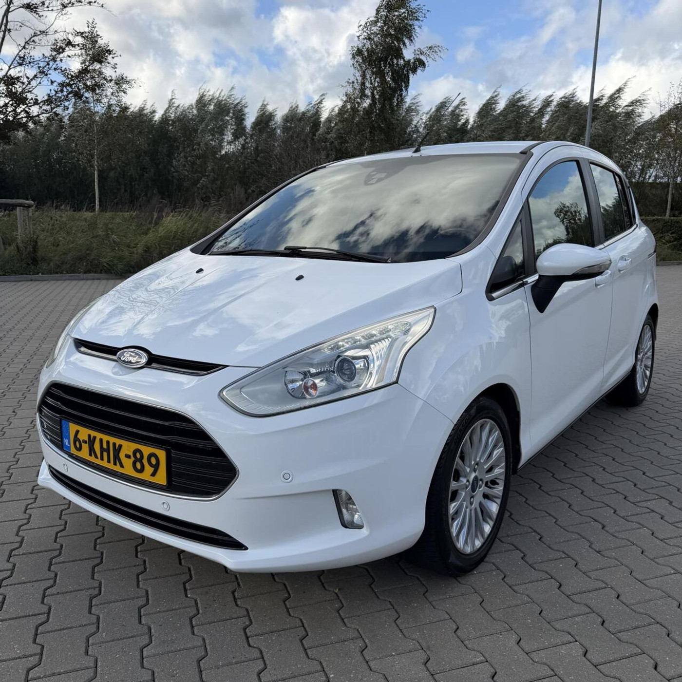 Ford B-max 1.0 Titanium 2013 | Airco | Camera | PDC | NW APK 2013 - voorkant
