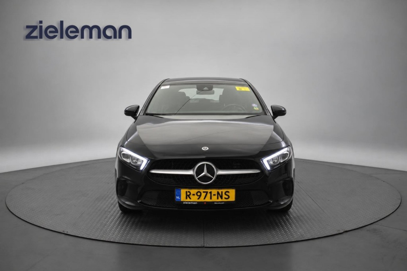Foto van Mercedes-Benz A 250 E