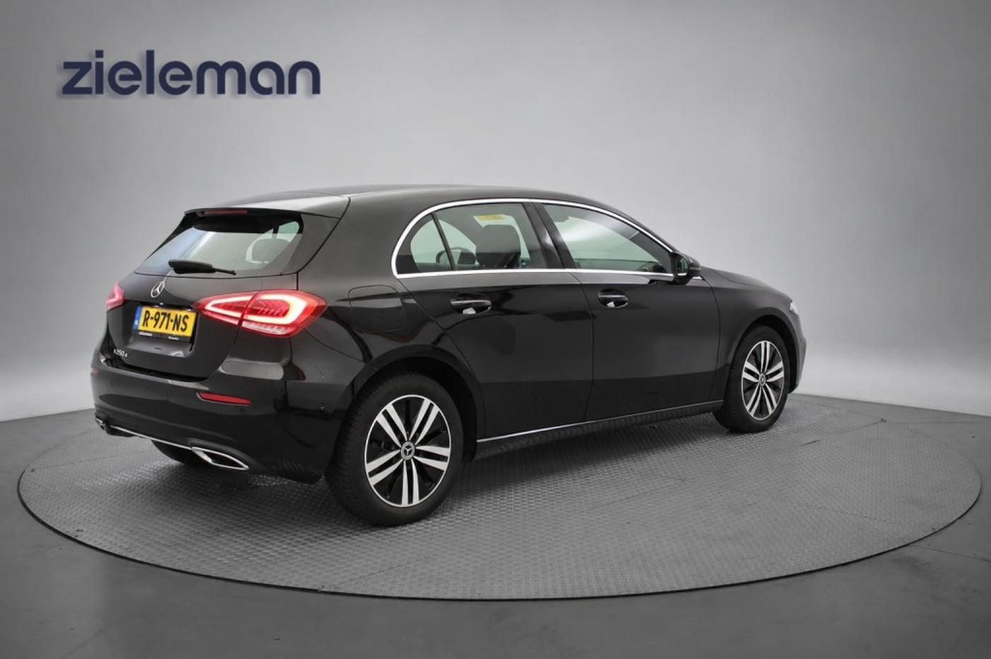 Foto van Mercedes-Benz A 250 E