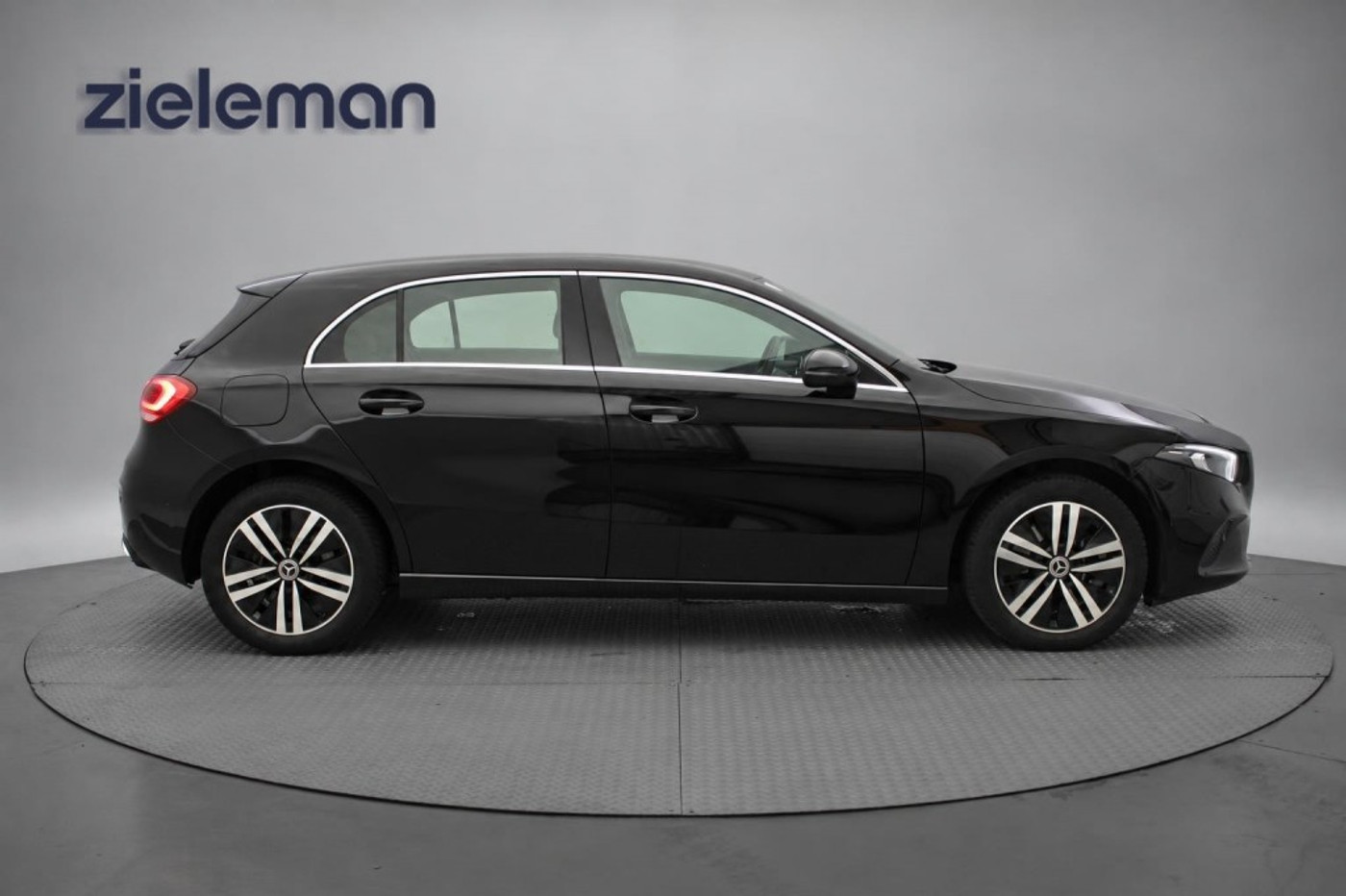 Foto van Mercedes-Benz A 250 E